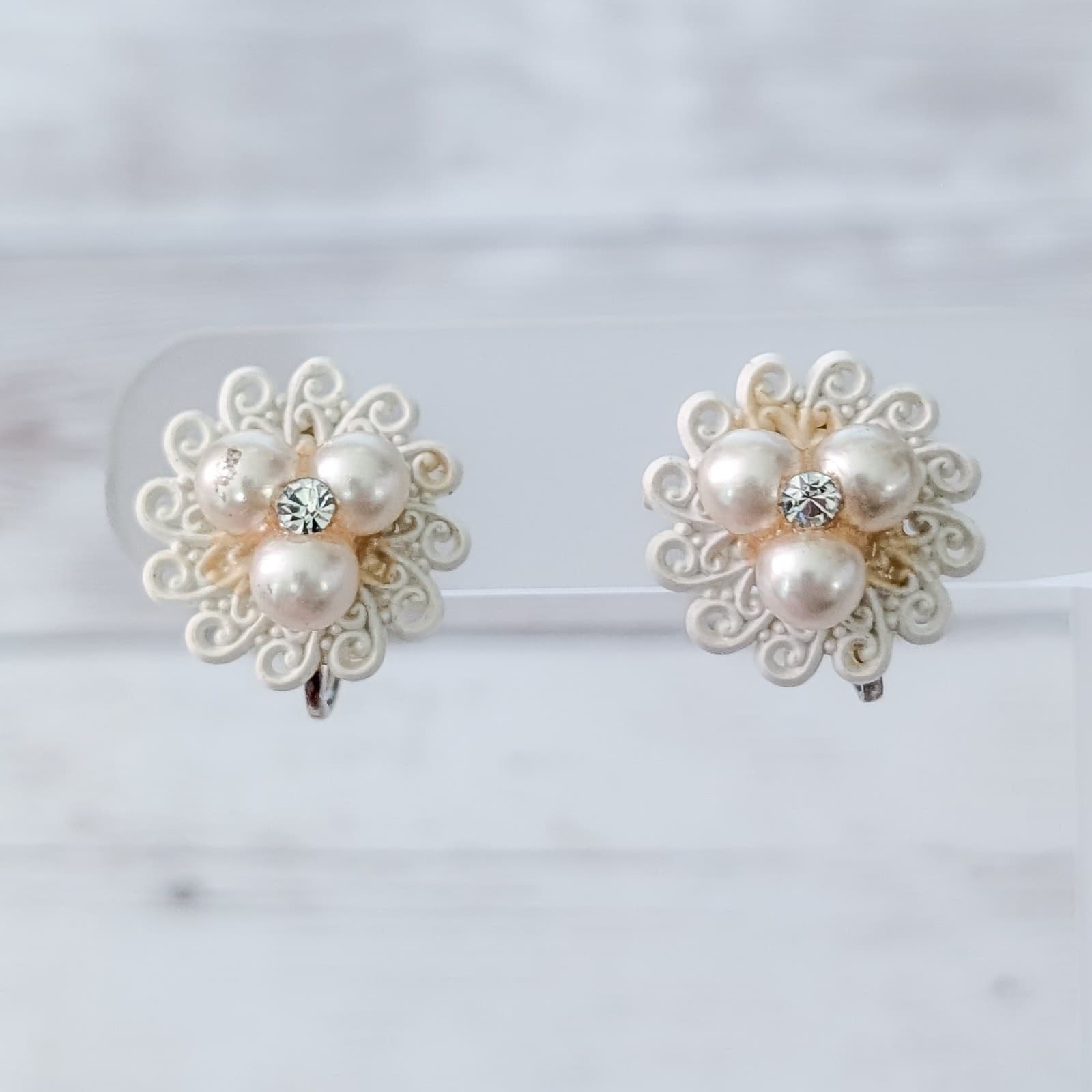 Vintage Screw Back Earrings Lace Like Pattern with Faux Pearls & Clear Gem
