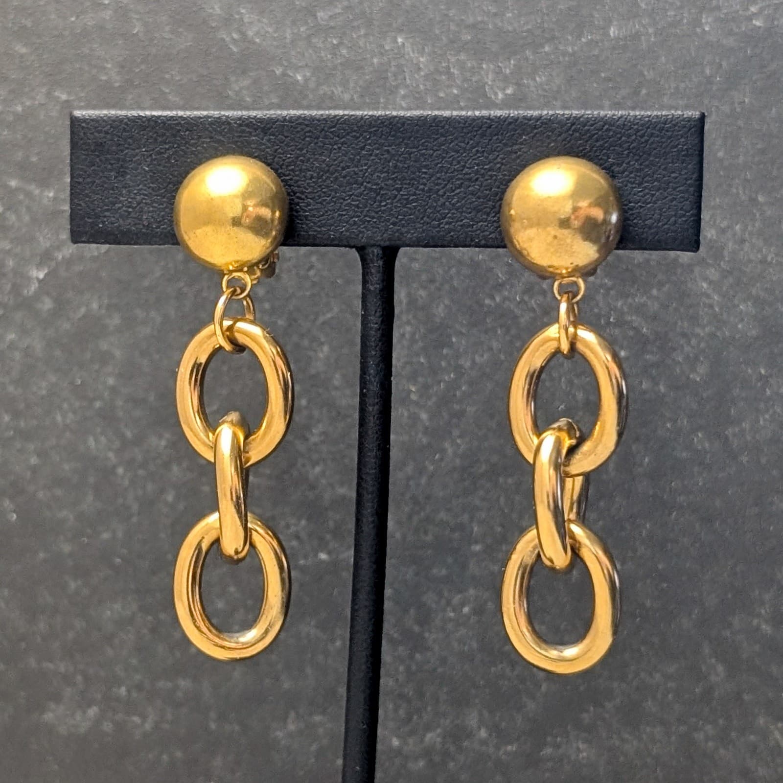 Vintage Clip On Earrings Rich Gold Tone Chain Dangle Drop Stylish Statement Glam