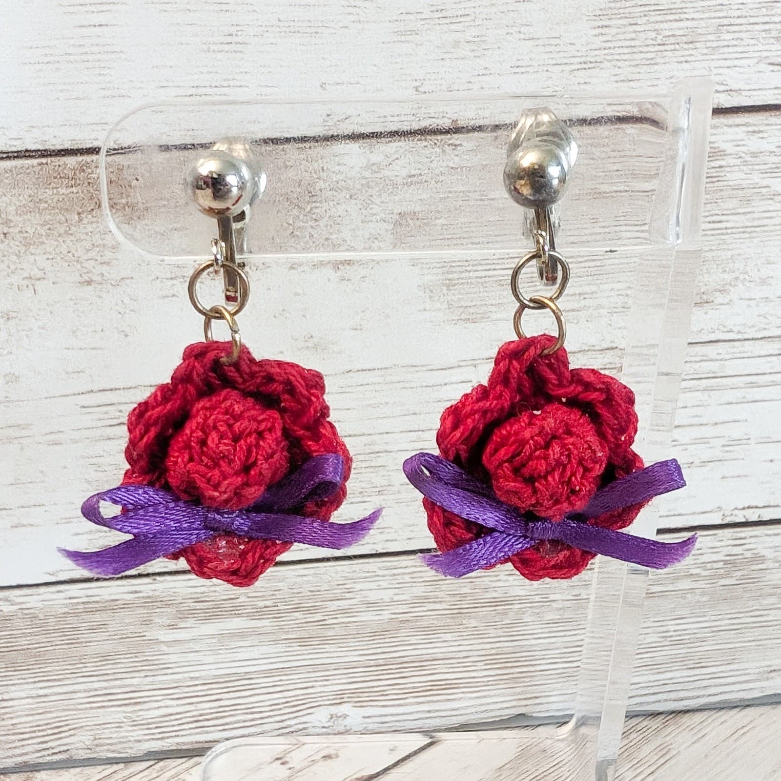 Vintage Clip On Earrings Knitted? Hat Dangle Red & Purple