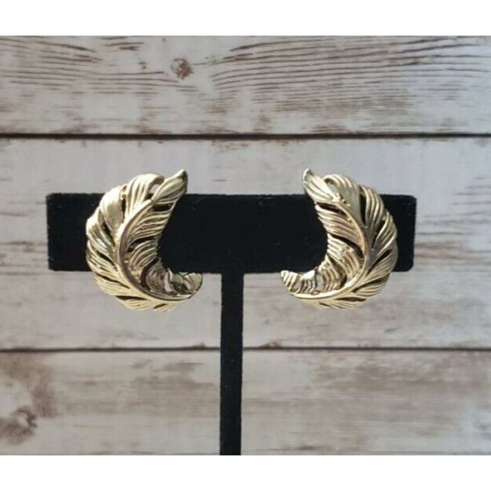 Vintage Clip On Earrings Curved Feather Light Gold Tone