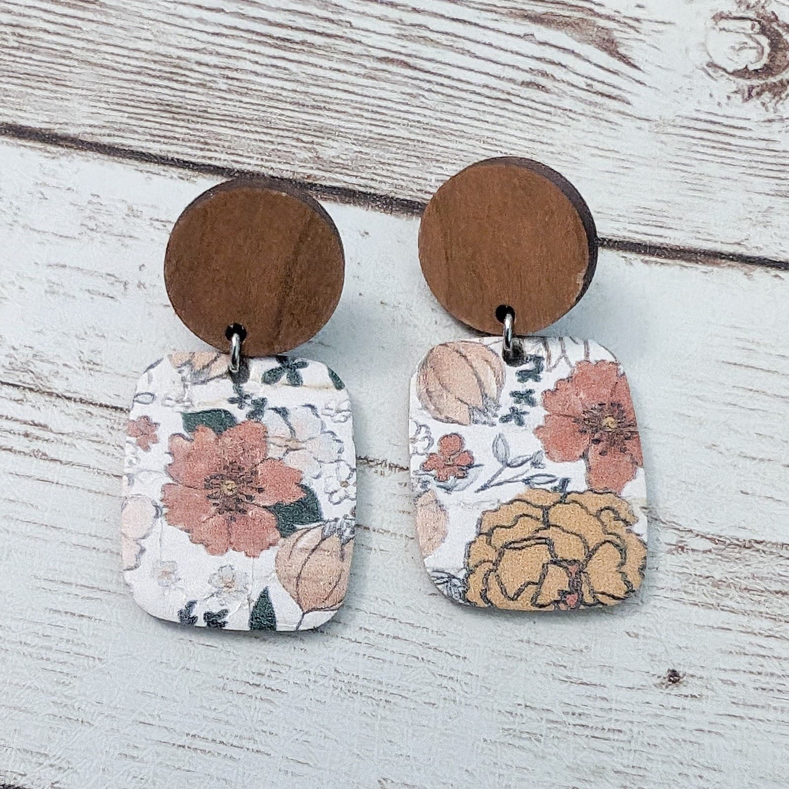 Vintage Stud Earrings For Pierced Ears Flower Design