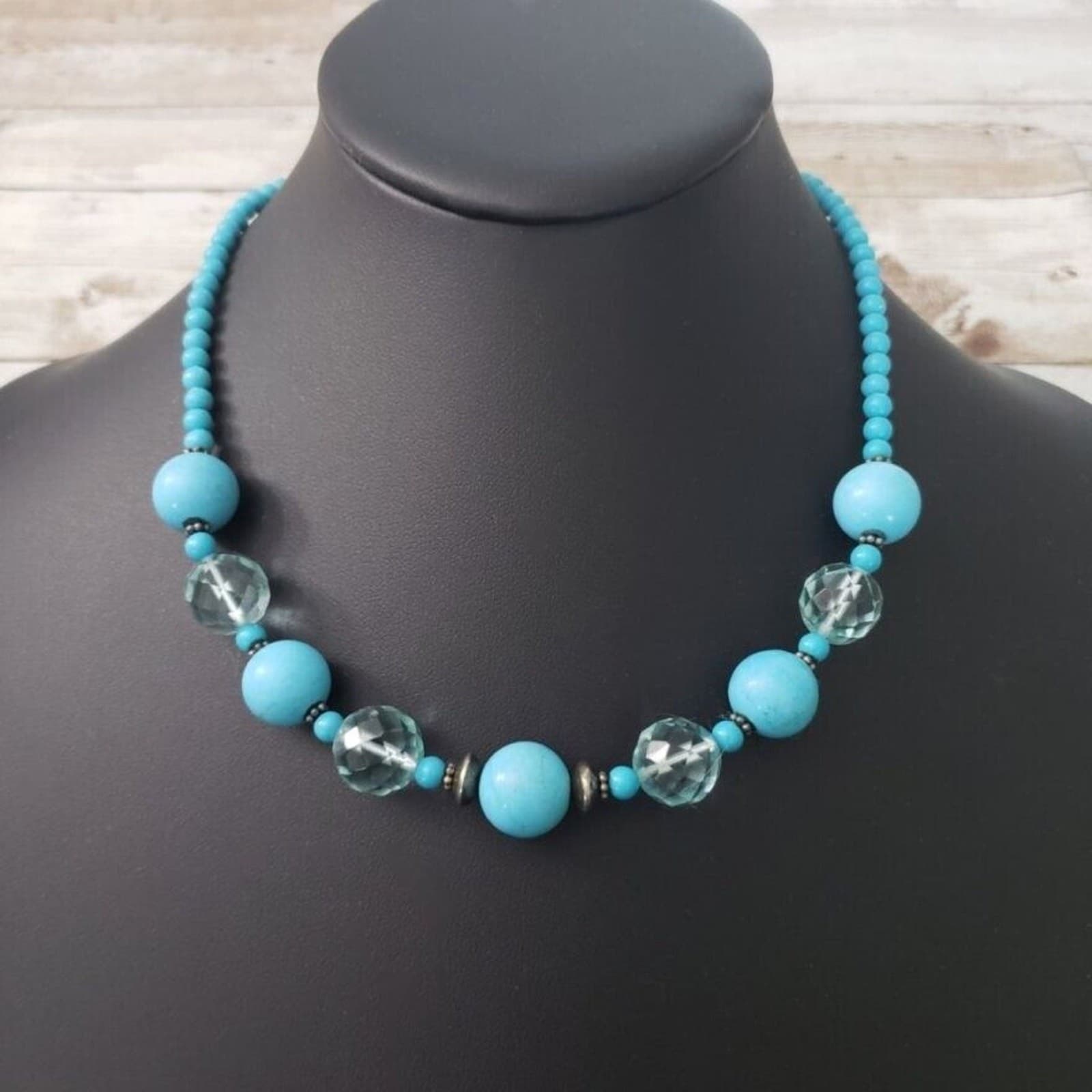 Vintage Necklace - Turquoise Tone Circular Beads Unusual