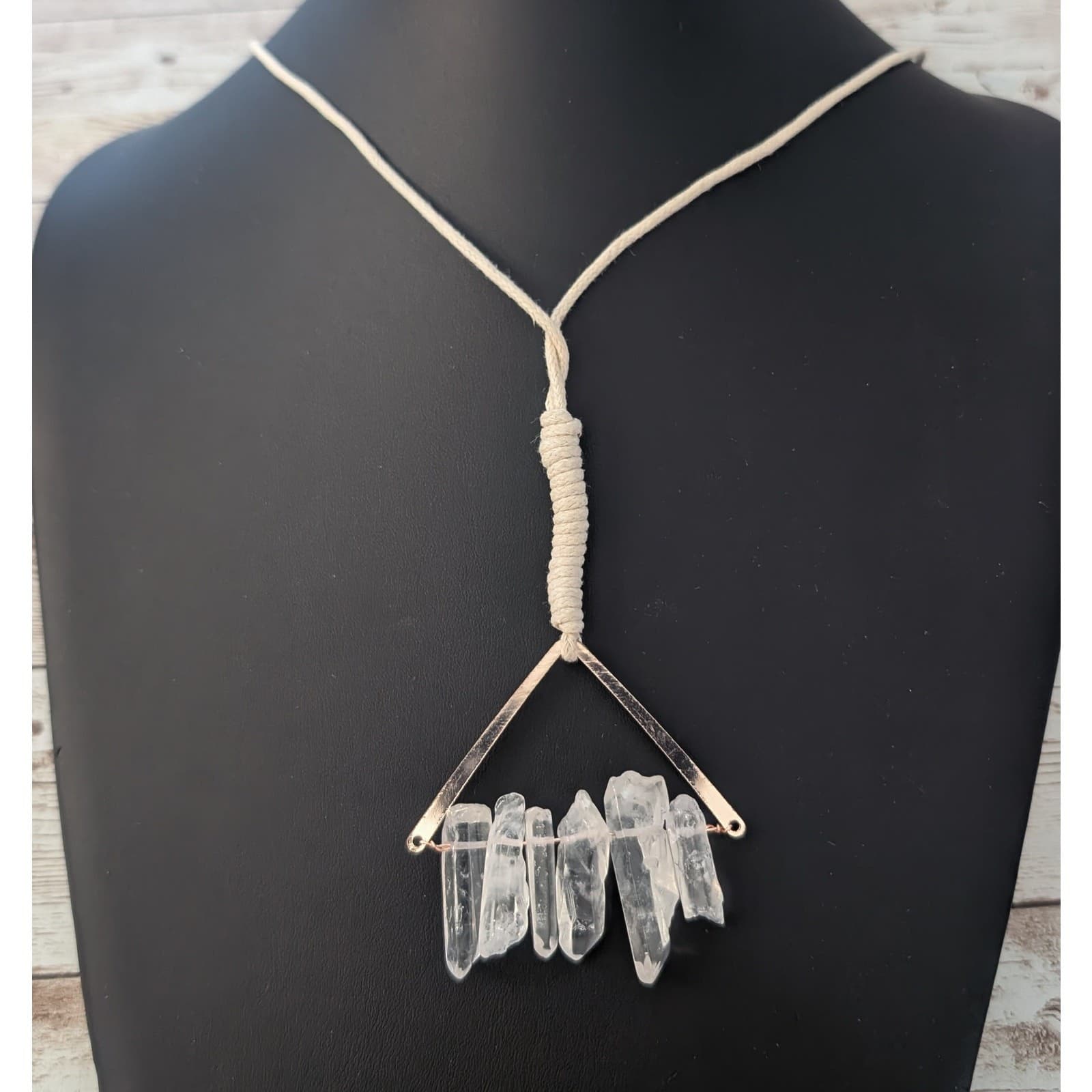 Cream & Gold Tone Necklace with Frosted Accent Pendant