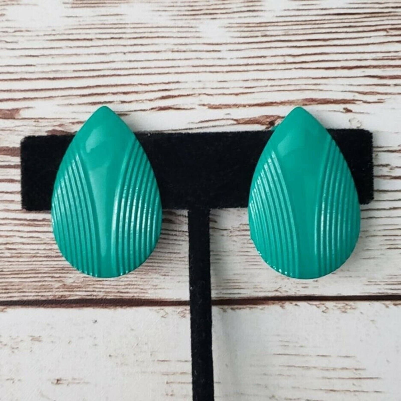 Vintage Clip On Earrings Green Teardrop Shape Statement 1.25"