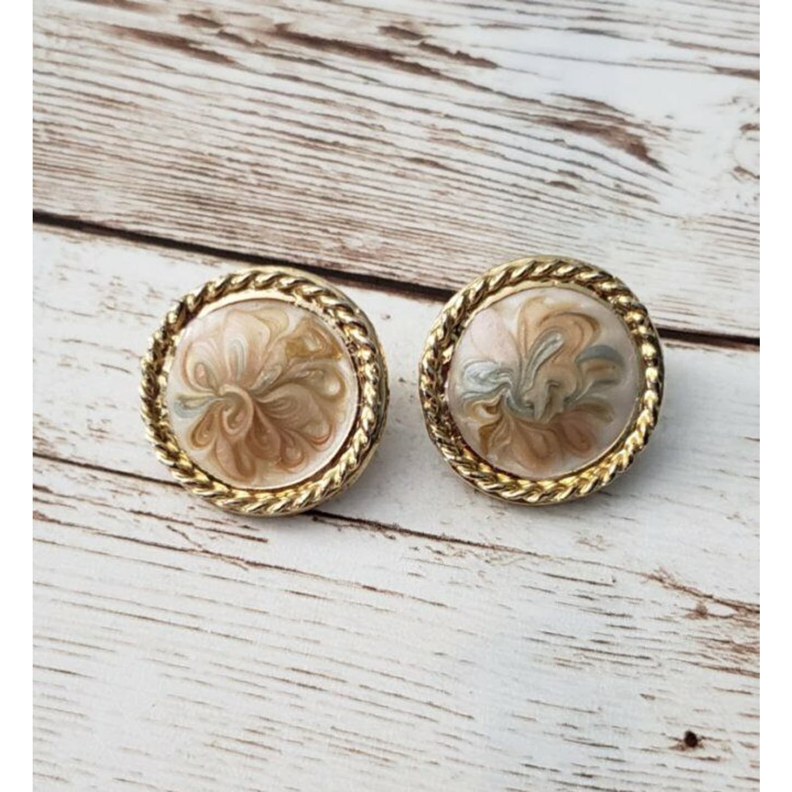 Vintage Clip On Earrings - Unusual Pattern Circle 7/8"