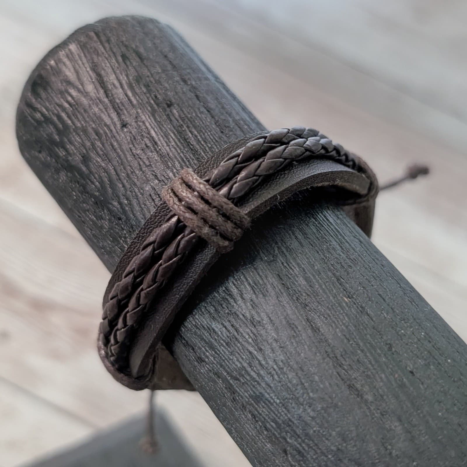 Vintage Bracelet - Brown Leather - Adjustable