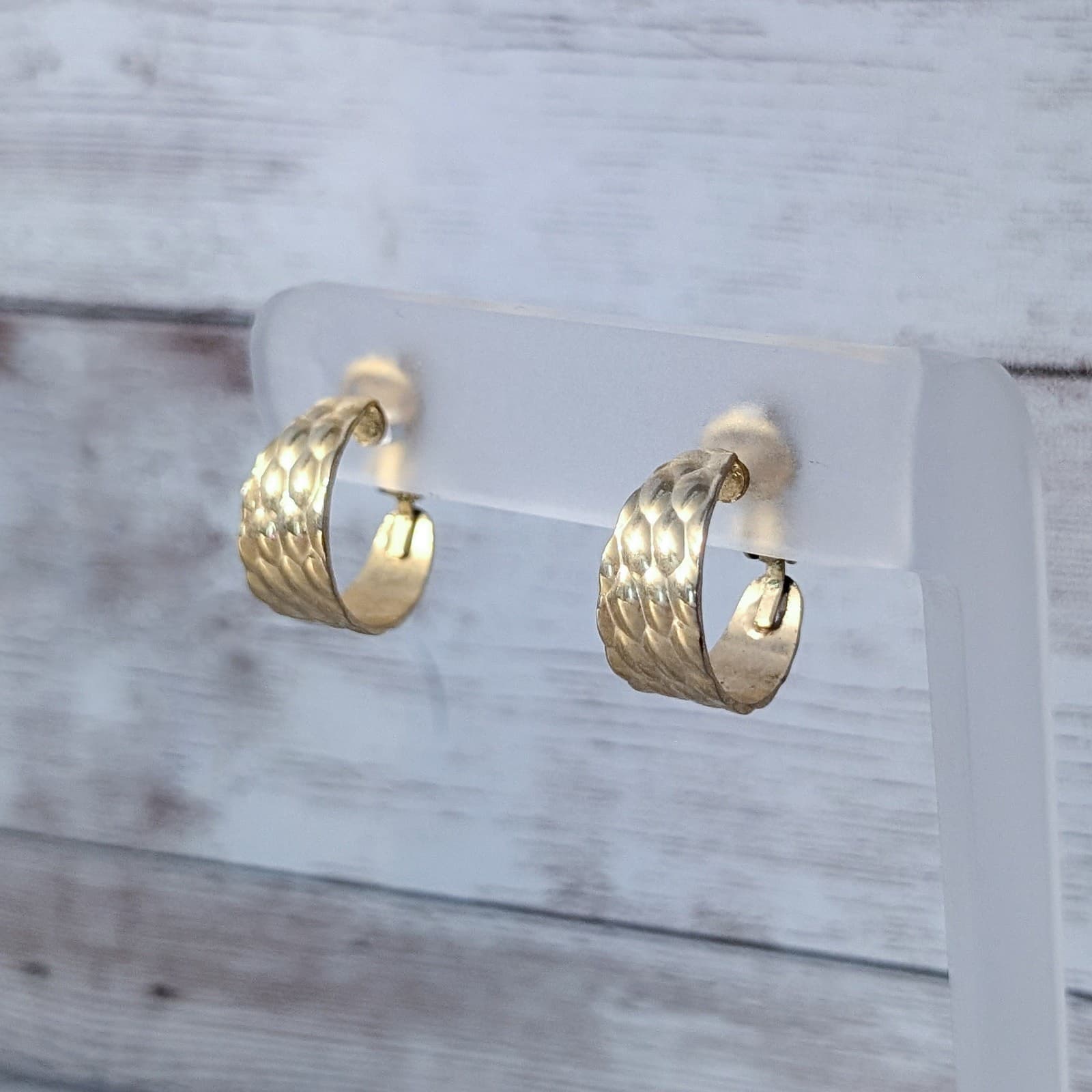 Vintage Clip On Earrings Gold Tone Hoops Unusual Pattern 0.75"