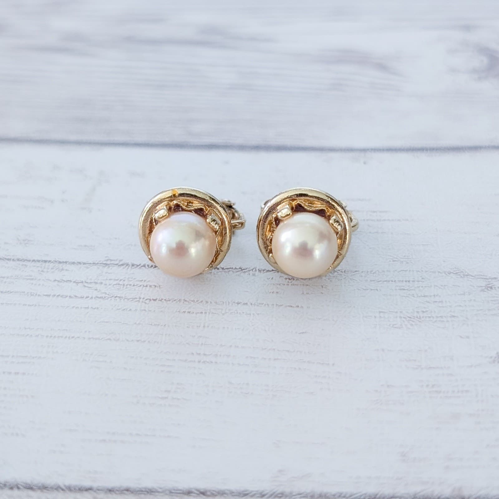 Vintage Clip On Earrings Stylish & Elegant Faux Pearl Set in Gold Tone