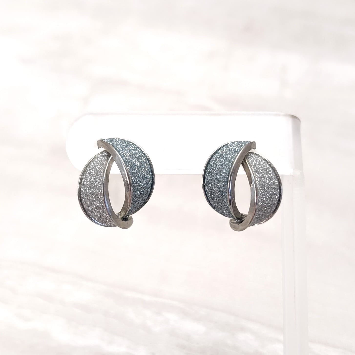 Vintage Stud Earrings Two Tone Silver Tone Glitter Design Statement Glam 7/8"