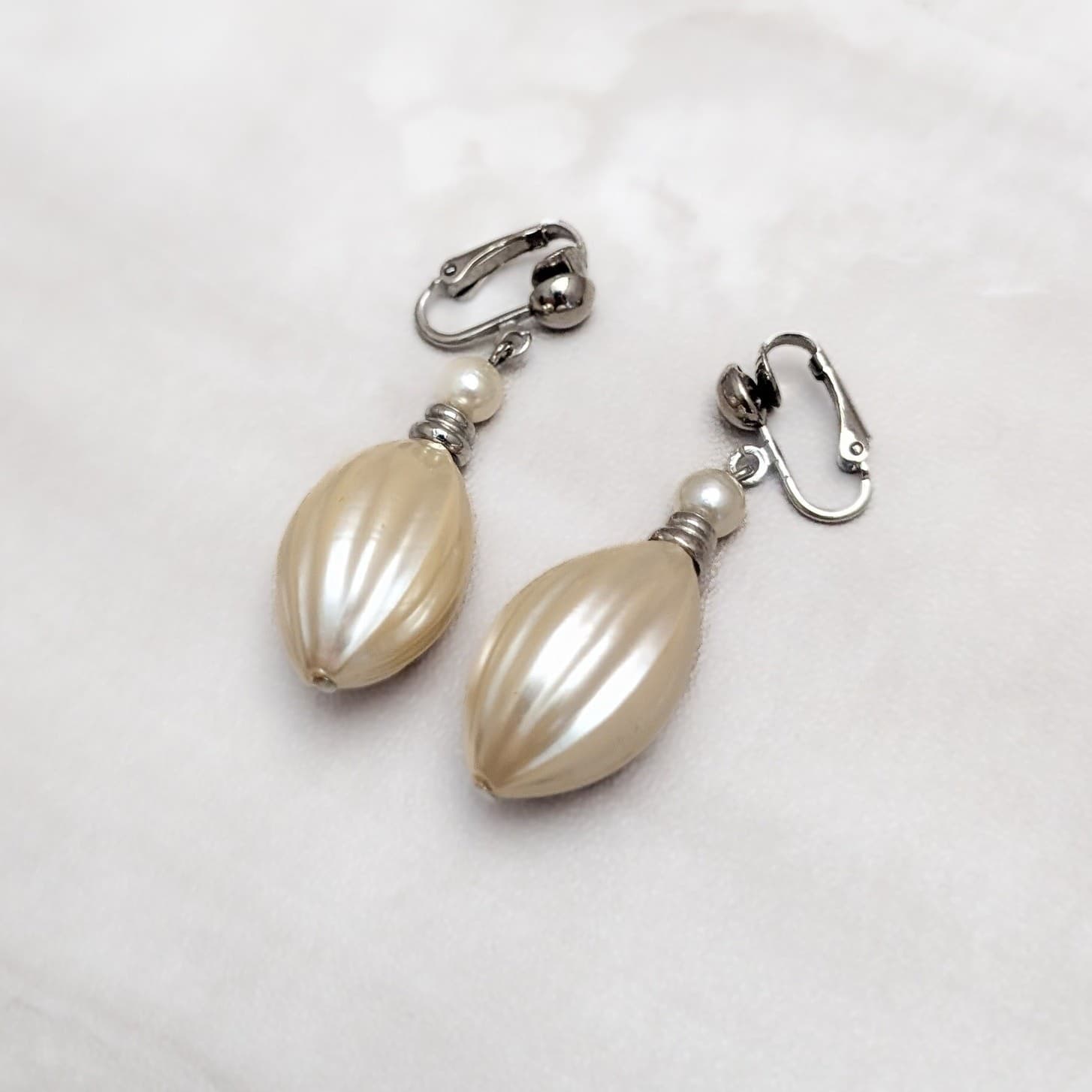 Vintage Clip On Earrings 1.75" Pearlescent Cream Stylish Statement Drop Dangle