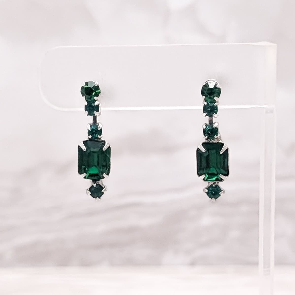 Vintage Screw Back Earrings - Silver Tone & Green Gems Dangle Drop - Regal