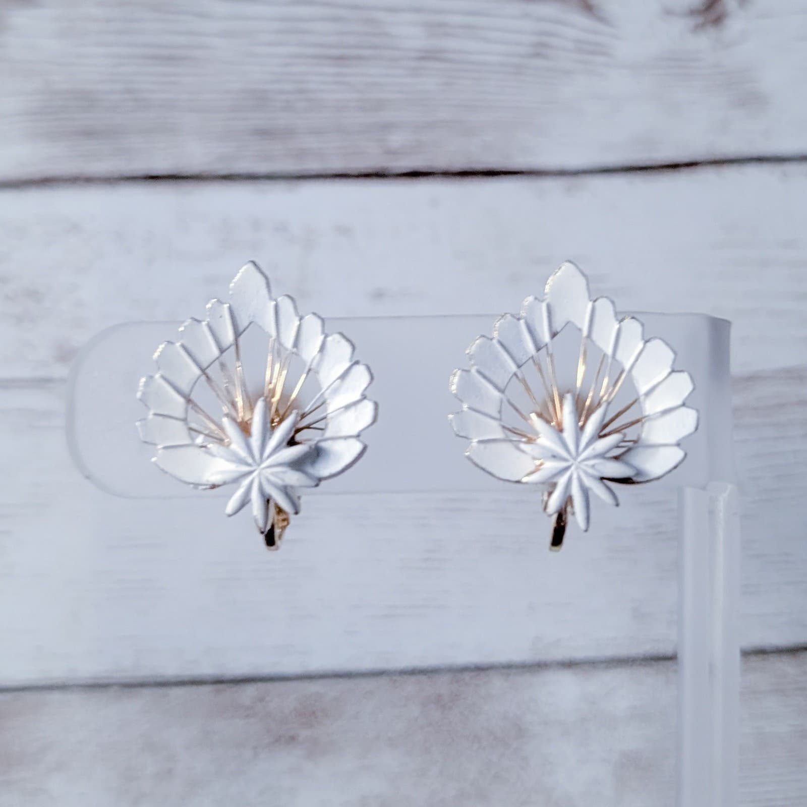 Vintage Clip On Earrings Unusual Design White 7/8"