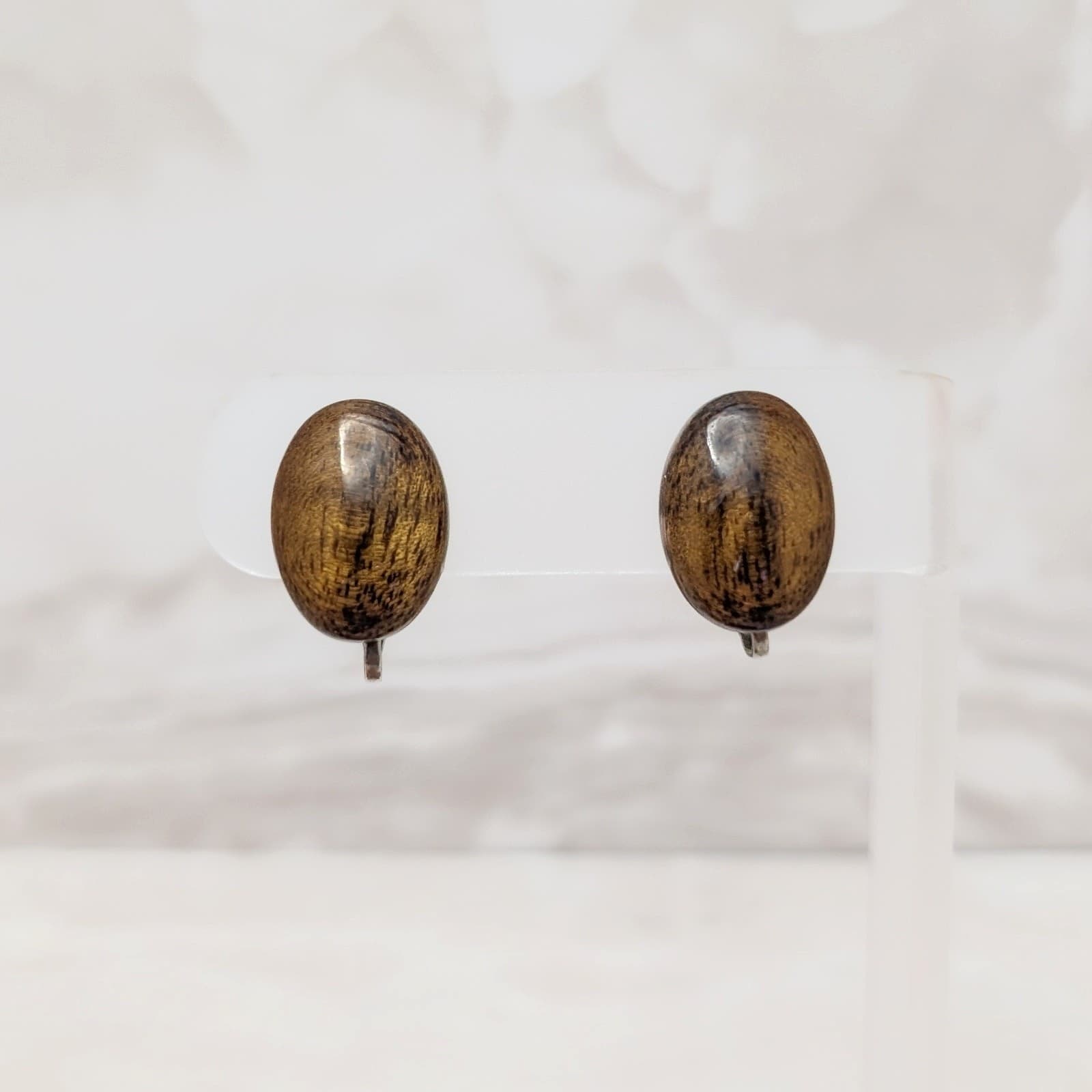 Vintage Clip On Earrings Oval Shaped Varnished? Wood Grain Brown