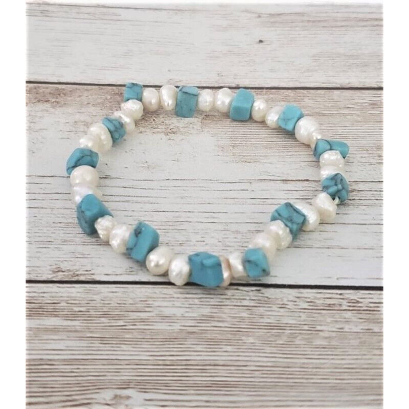 Vintage Stretch Bracelet Turquoise Tone & Faux? Pearl