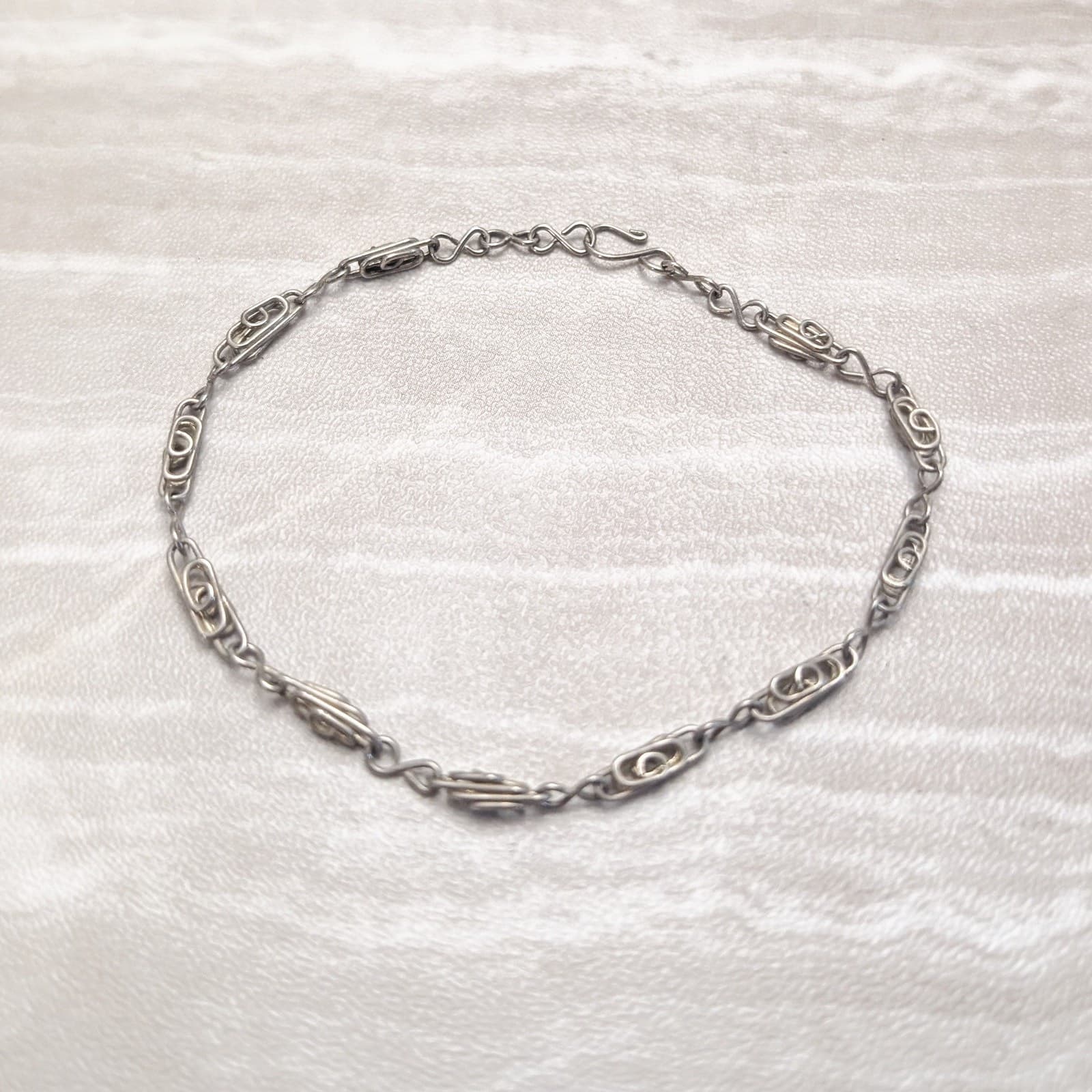 Vintage Chain Bracelet Unusual Chain Design with Hook Clasp