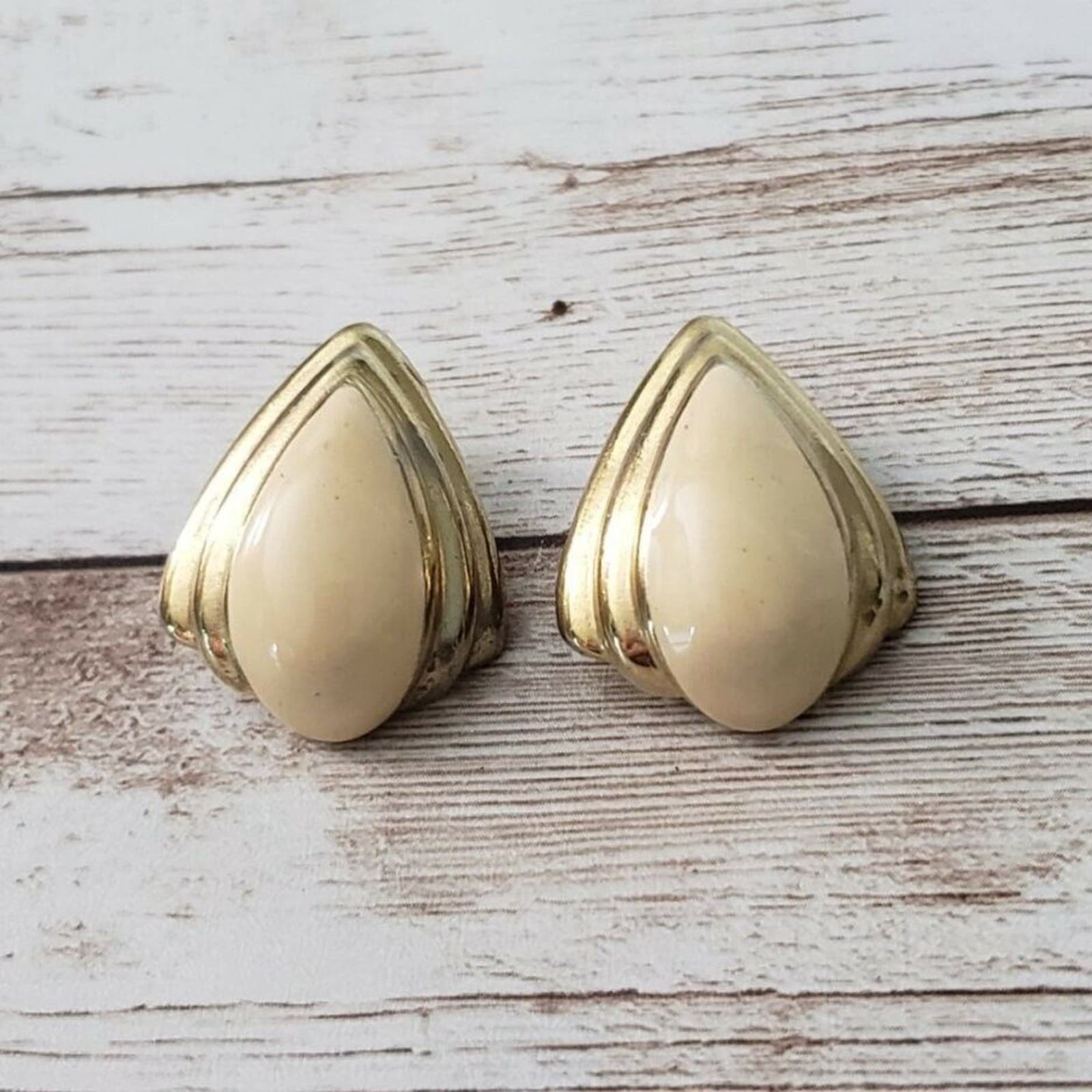 Vintage Clip On Earrings Cream and Gold Tone Tear Shape Statement Earrings