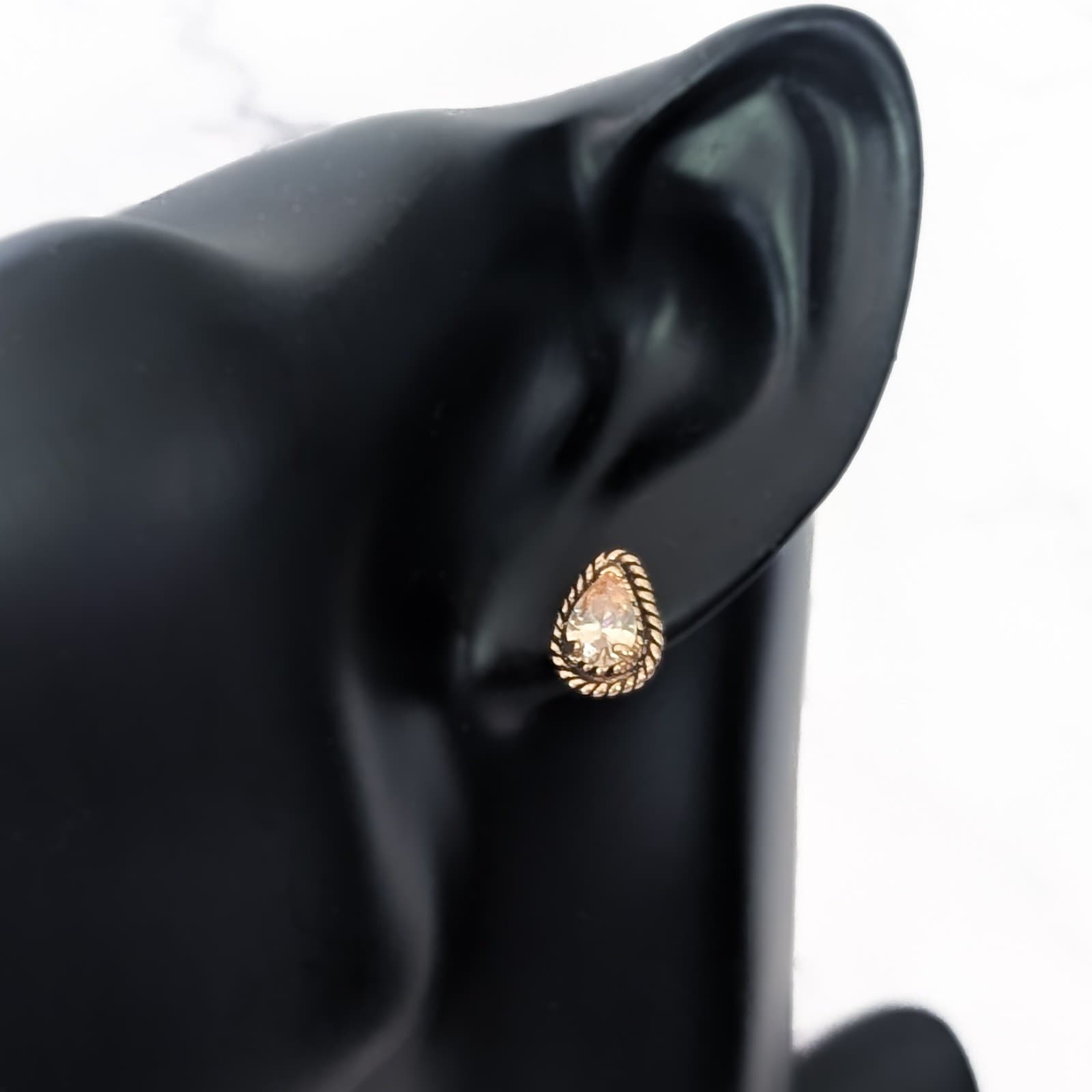 Vintage Stud Earrings Elegant Champagne Tone & Gold Tone
