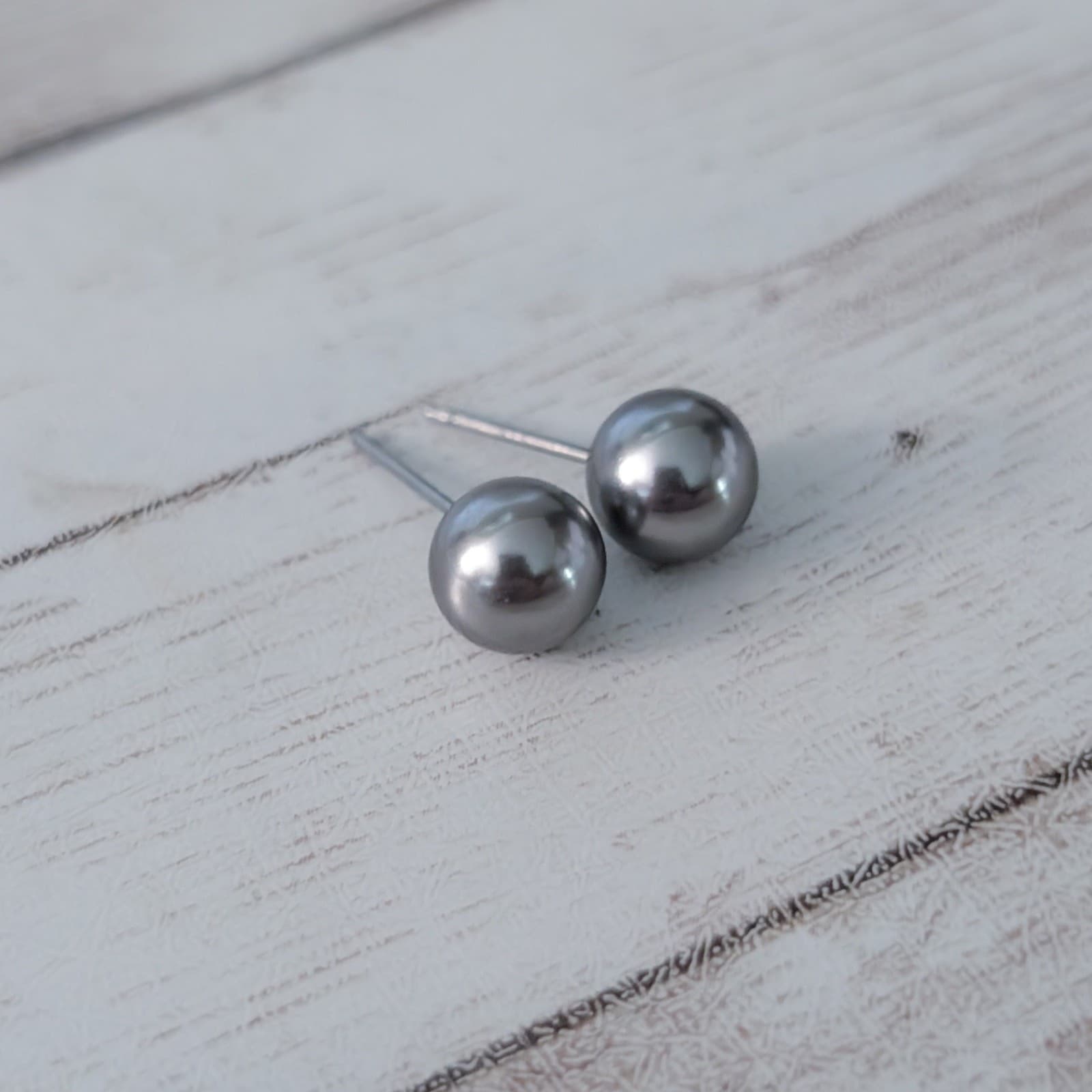 Vintage Stud Earrings - Metallic Grey Ball