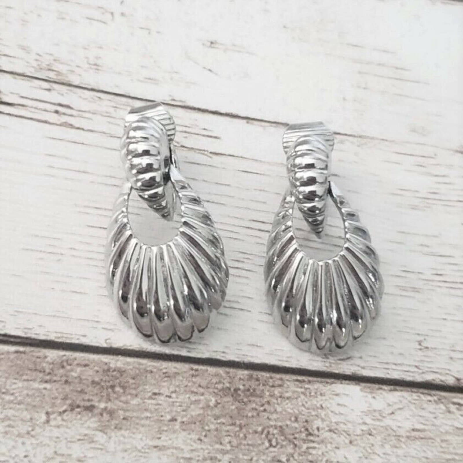Vintage Clip On Earrings - Silver Tone Dangle with Ridge Detail