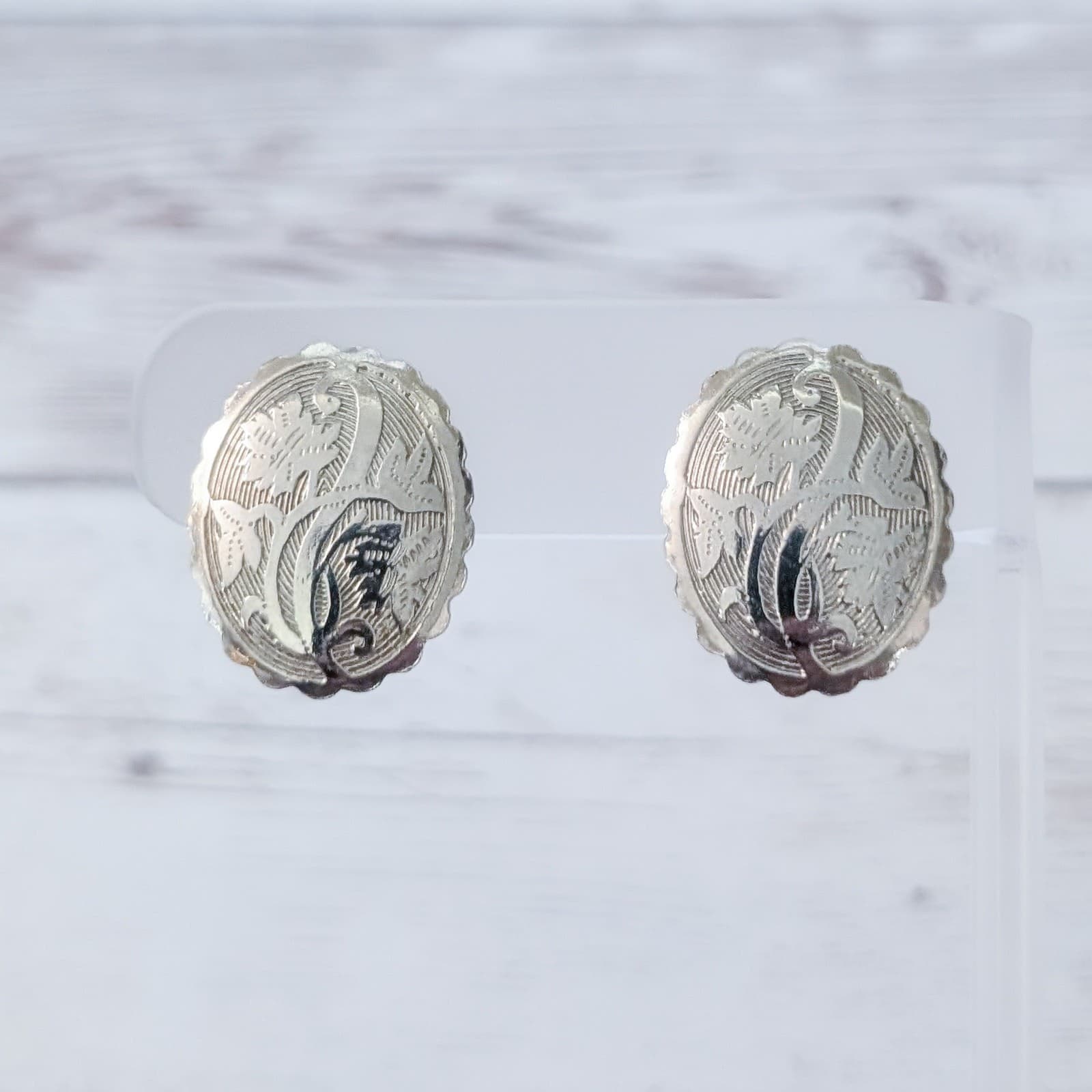 Vintage Screw Back Earrings Oval Shape with Design