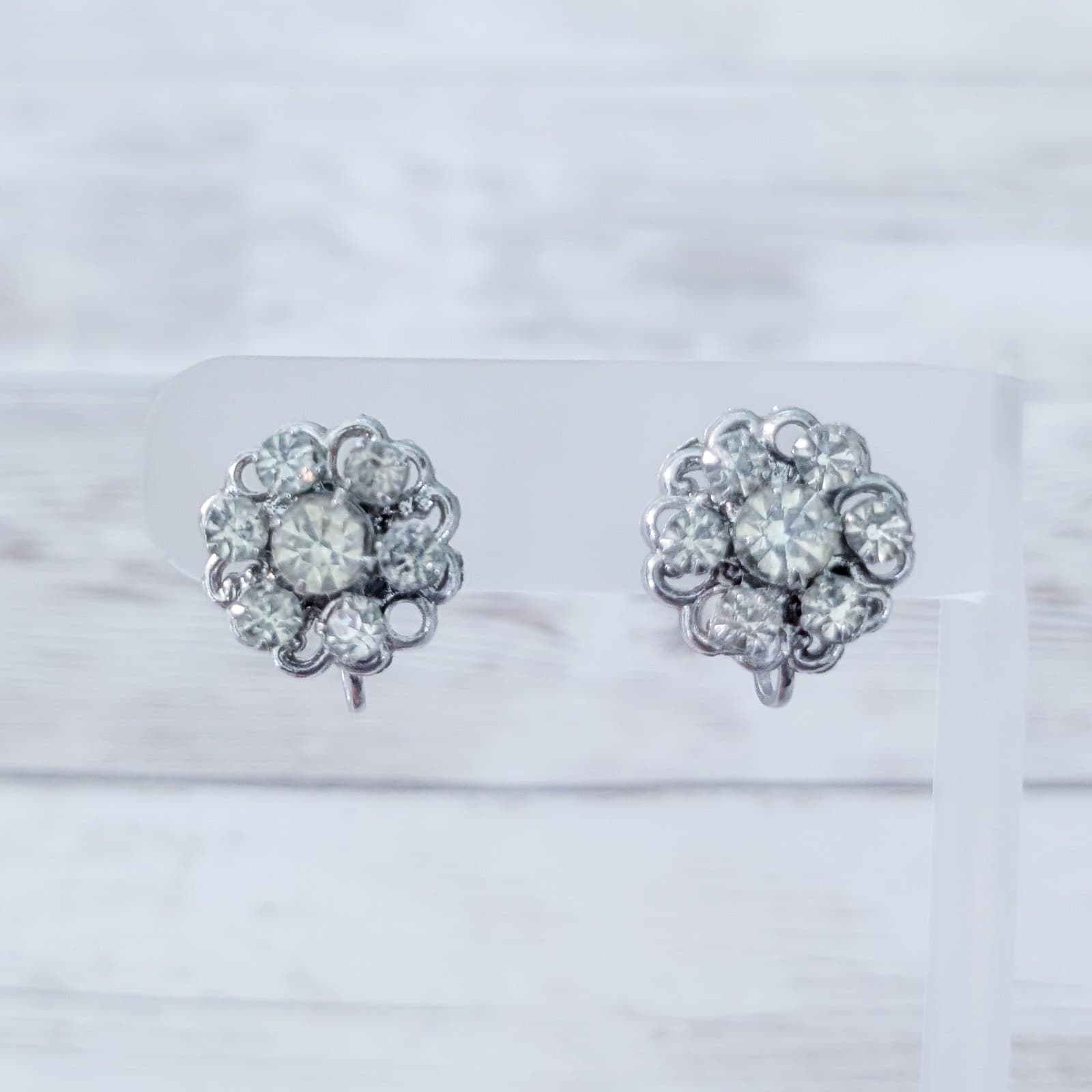 Vintage Screw Back Earrings Clear Gem 0.75"