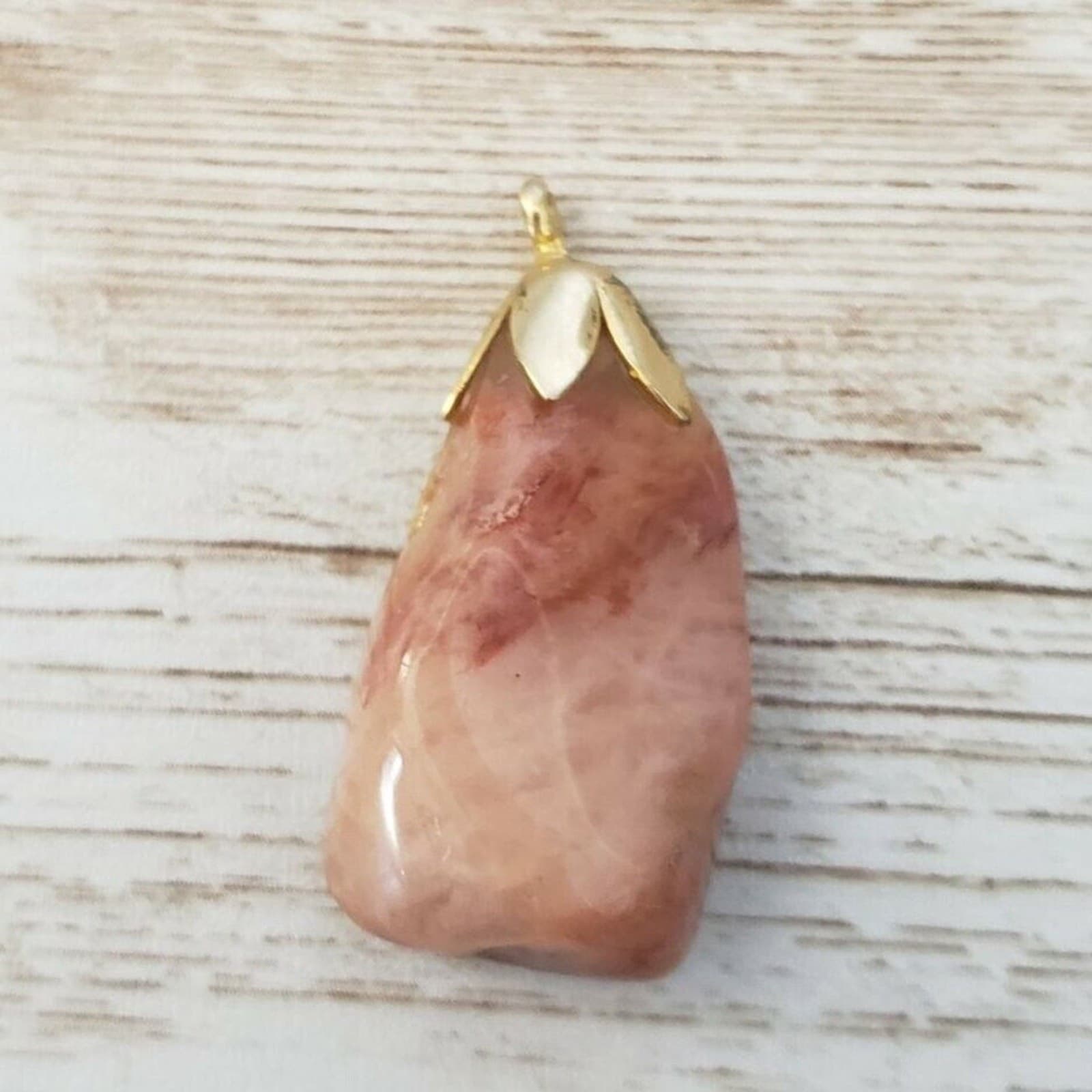 Red Tones Stone Pendant