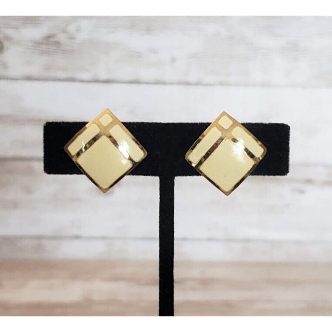 Vintage Clip On Earrings Stylish & Artsy Cream & Gold Tone