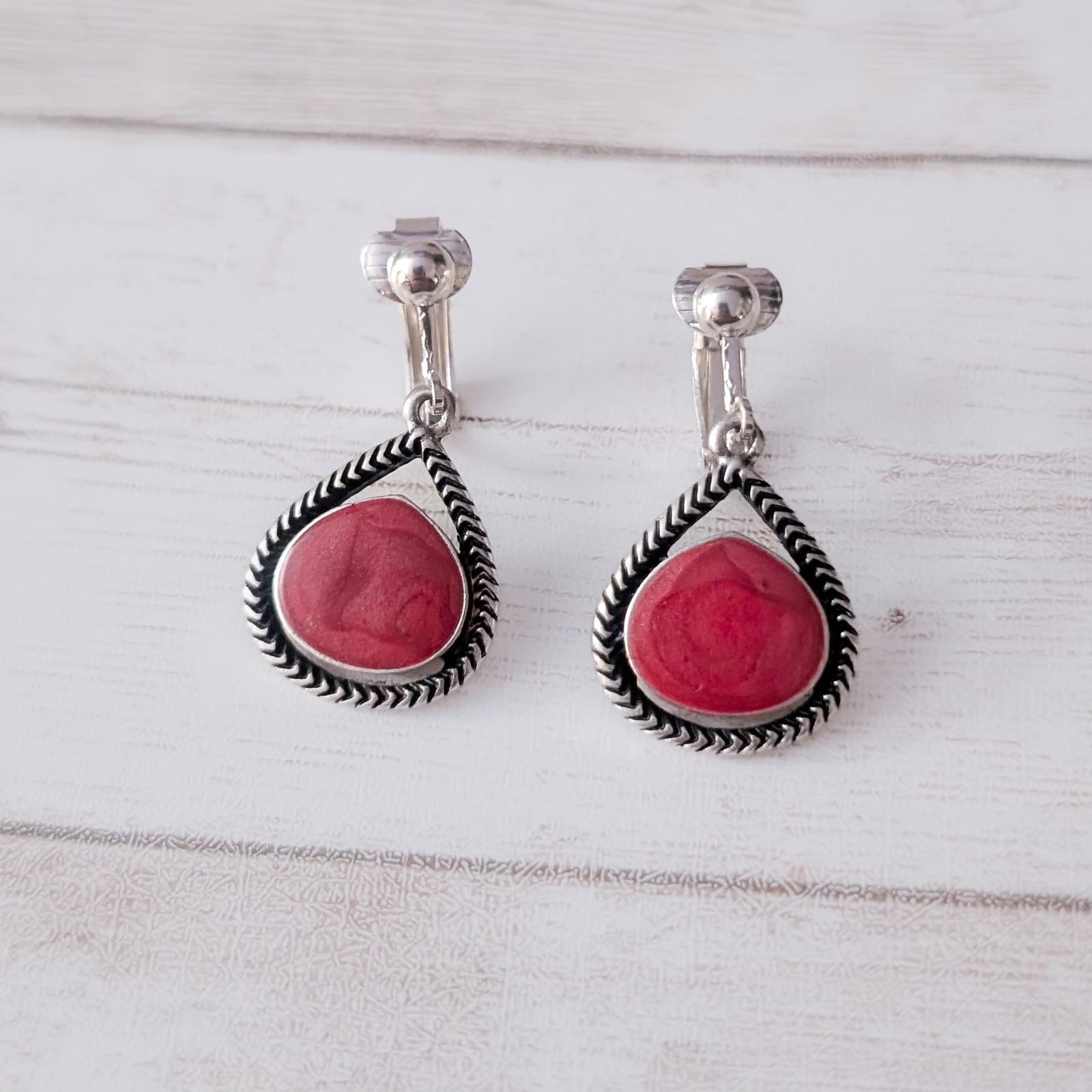 Vintage Clip On Earrings Red & Silver Tone Dangle