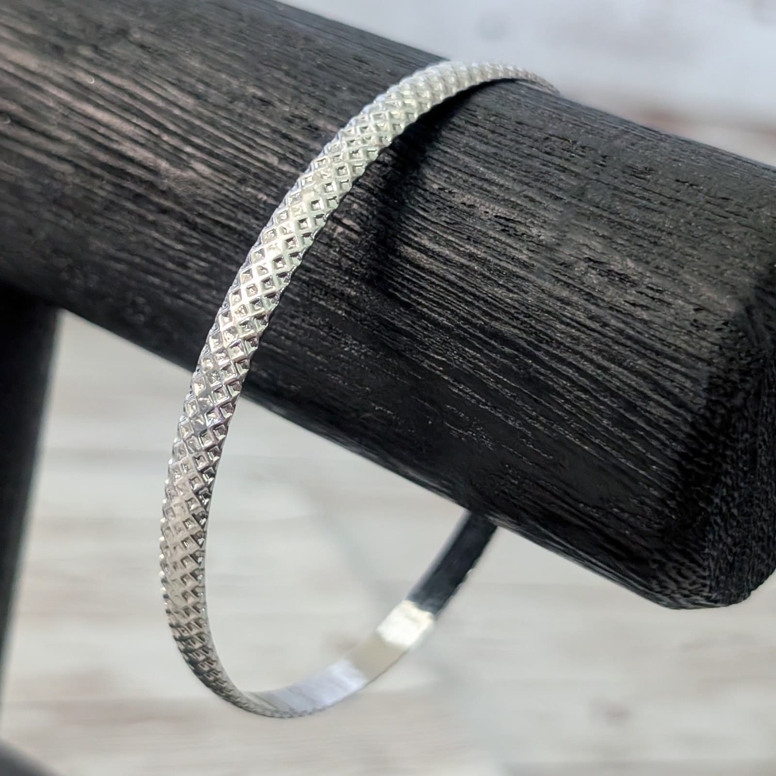 Vintage Bracelet 8.25" Bangle Silver Tone Patterned Design