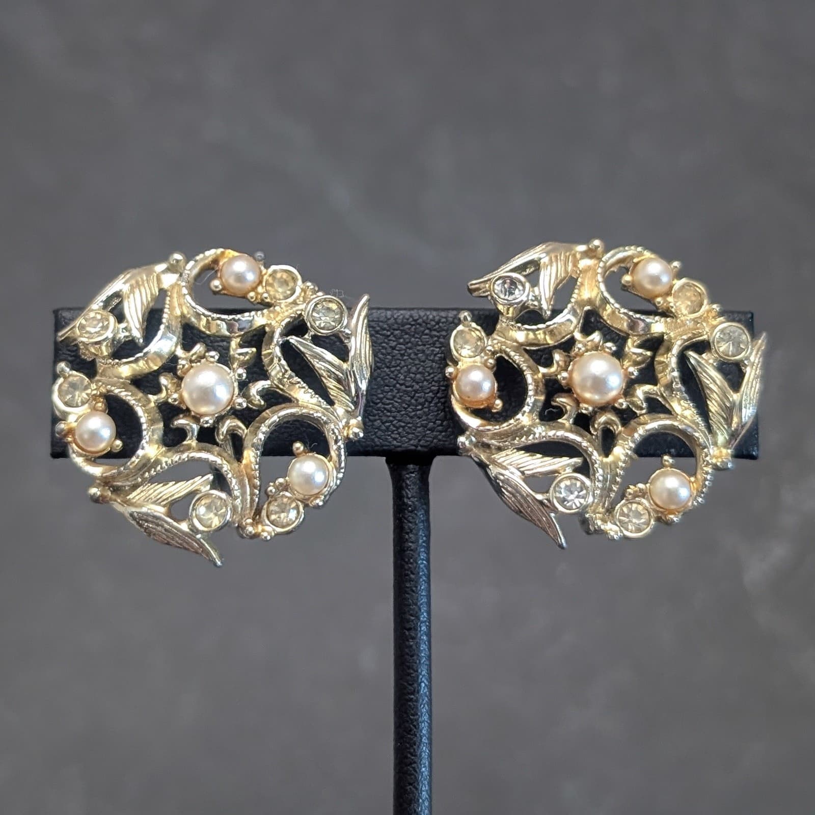 Vintage Sarah Coventry Clip On Earrings Ornate Large Gold Tone, Faux Pearl
