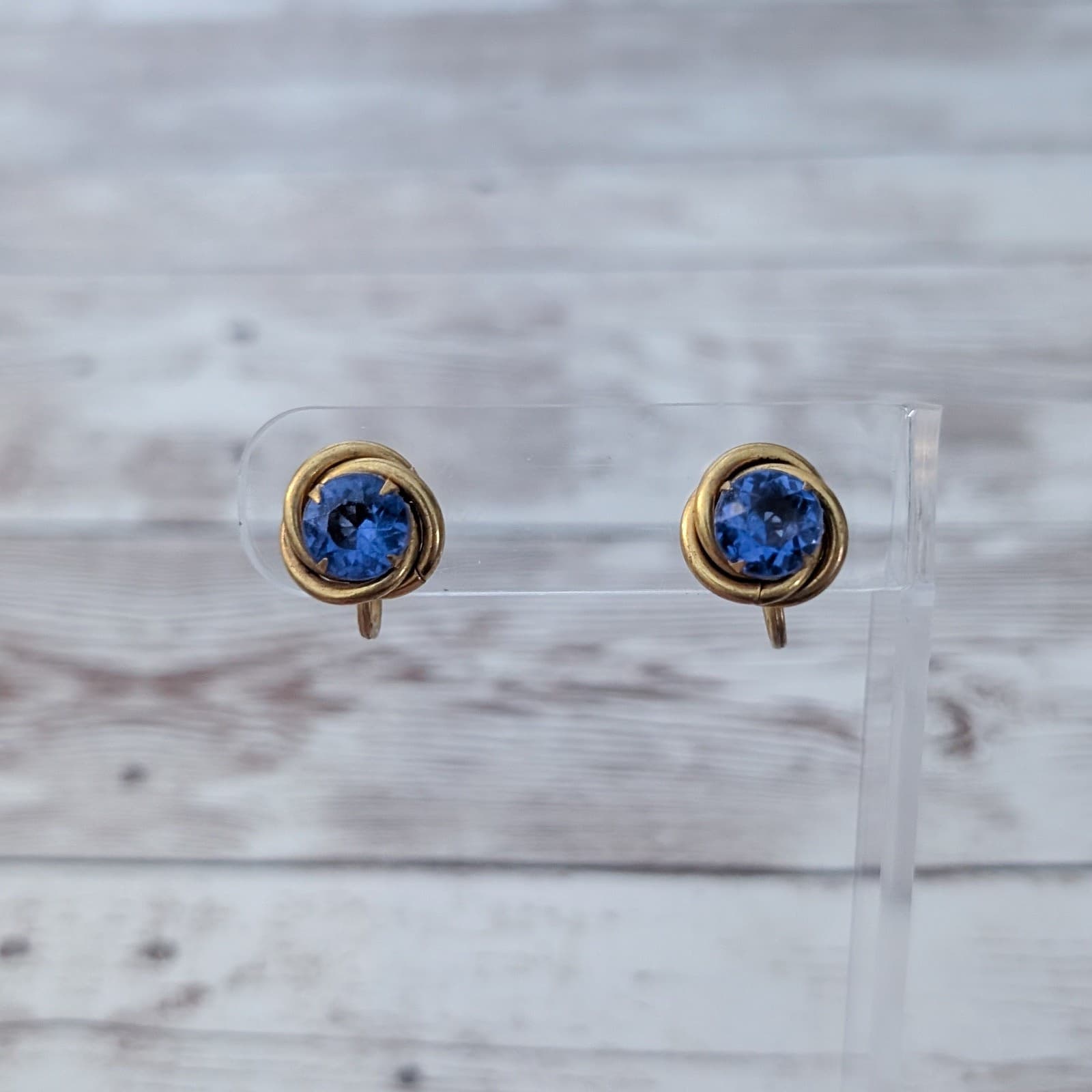 Vintage Screw Back Earrings Gold Tone with Blue Gem