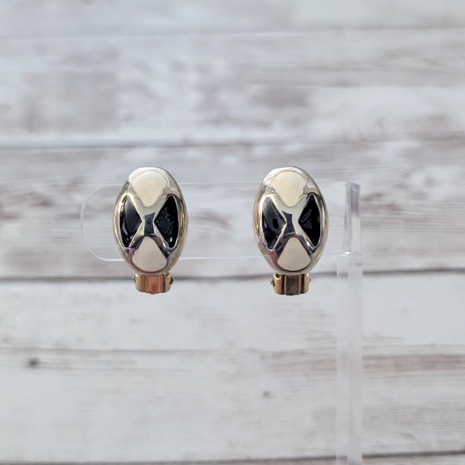 Vintage Clip On Earrings Oval Shape - Cream, Black, Gold Tone