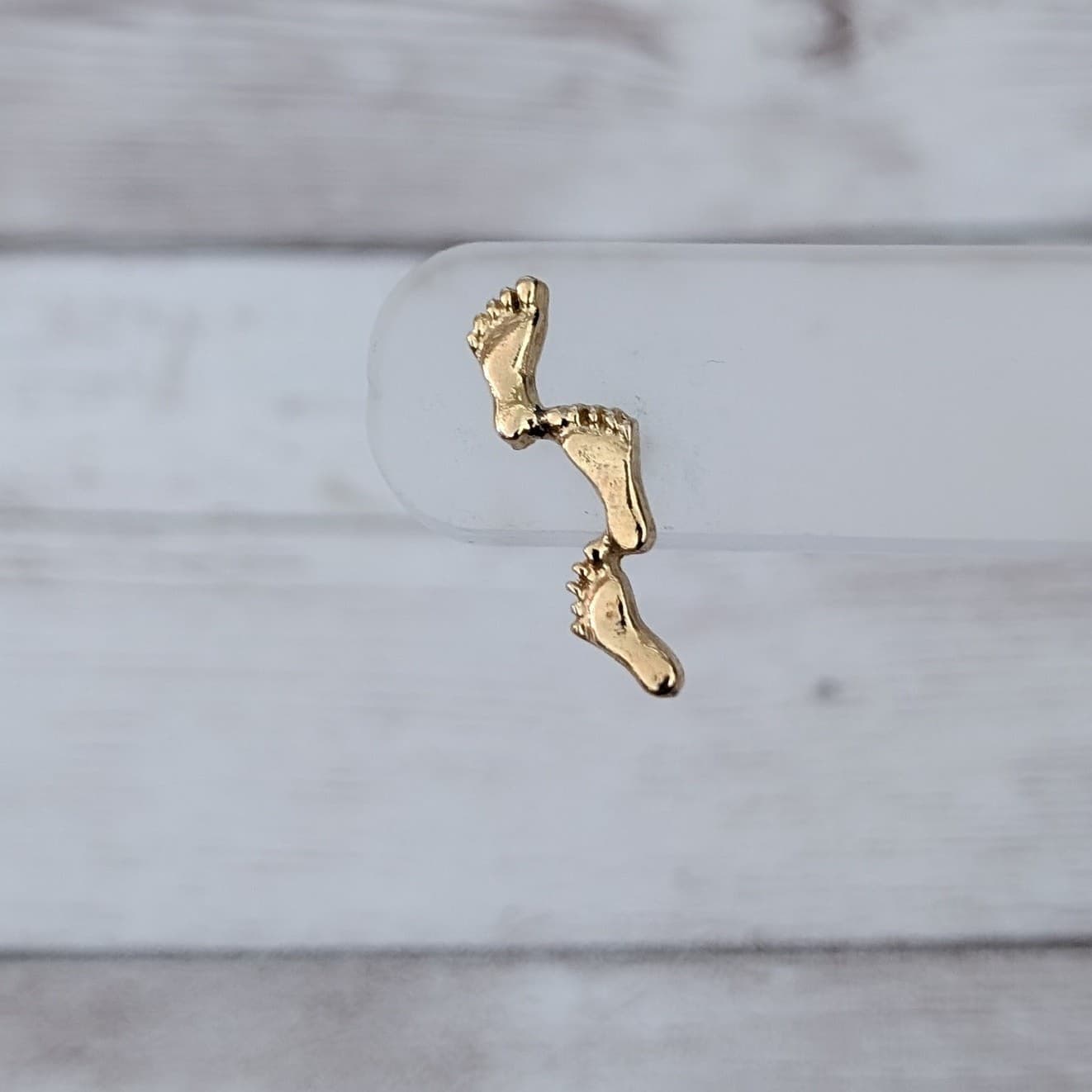 Vintage Pin / Brooch Gold Tone Foot Print Trio Footprints In The Sand