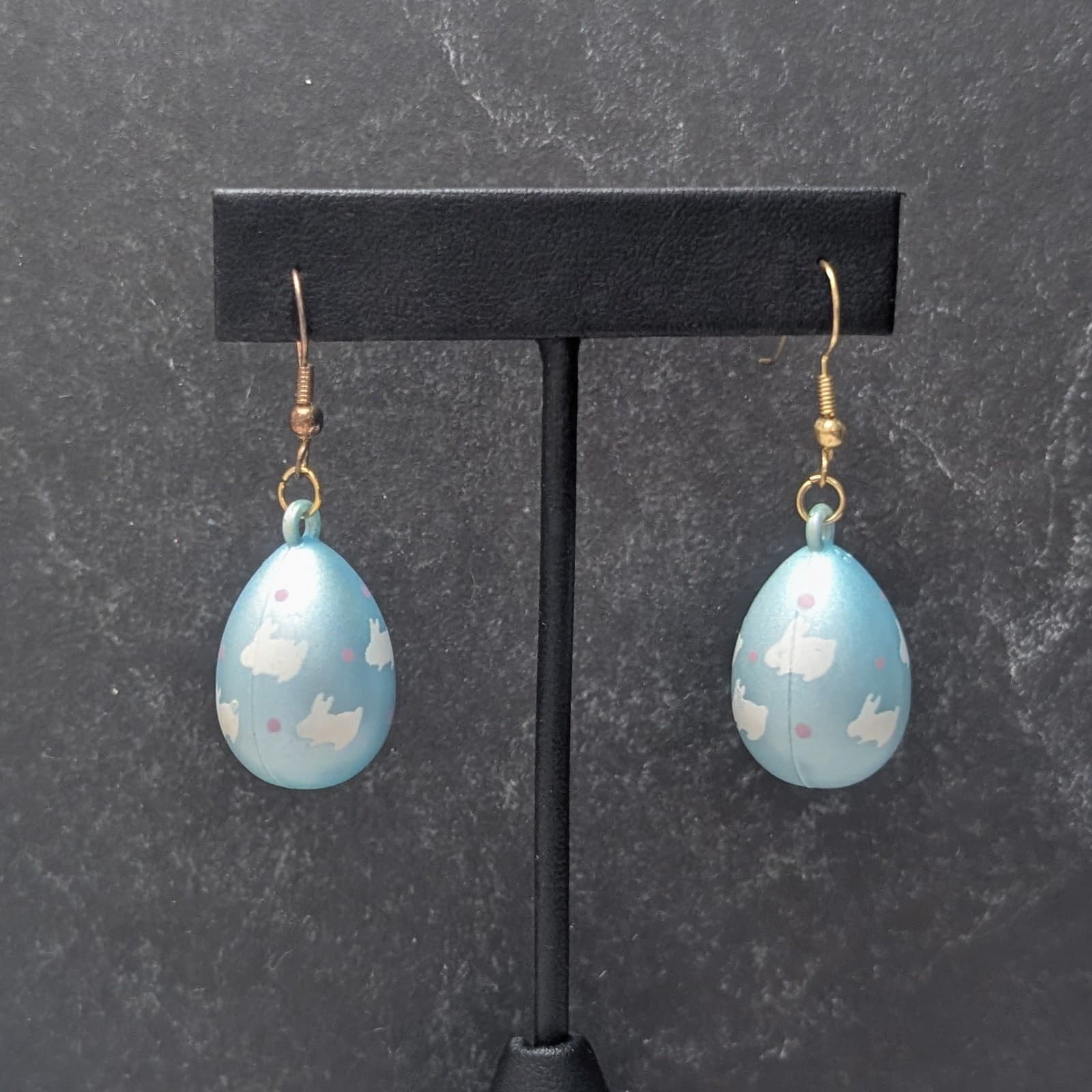 Vintage Dangle Earrings Easter Theme Dangle Sky Blue Egg With Bunny Rabbits