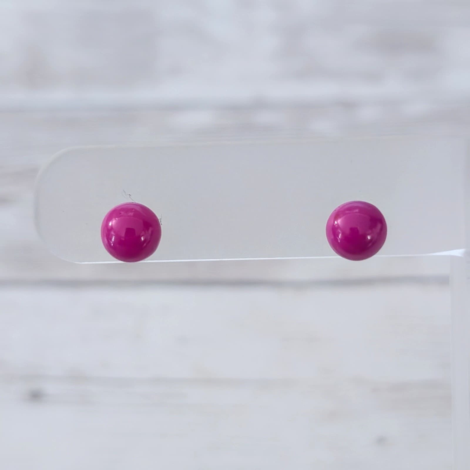 Vintage Stud Earrings Dark Pink