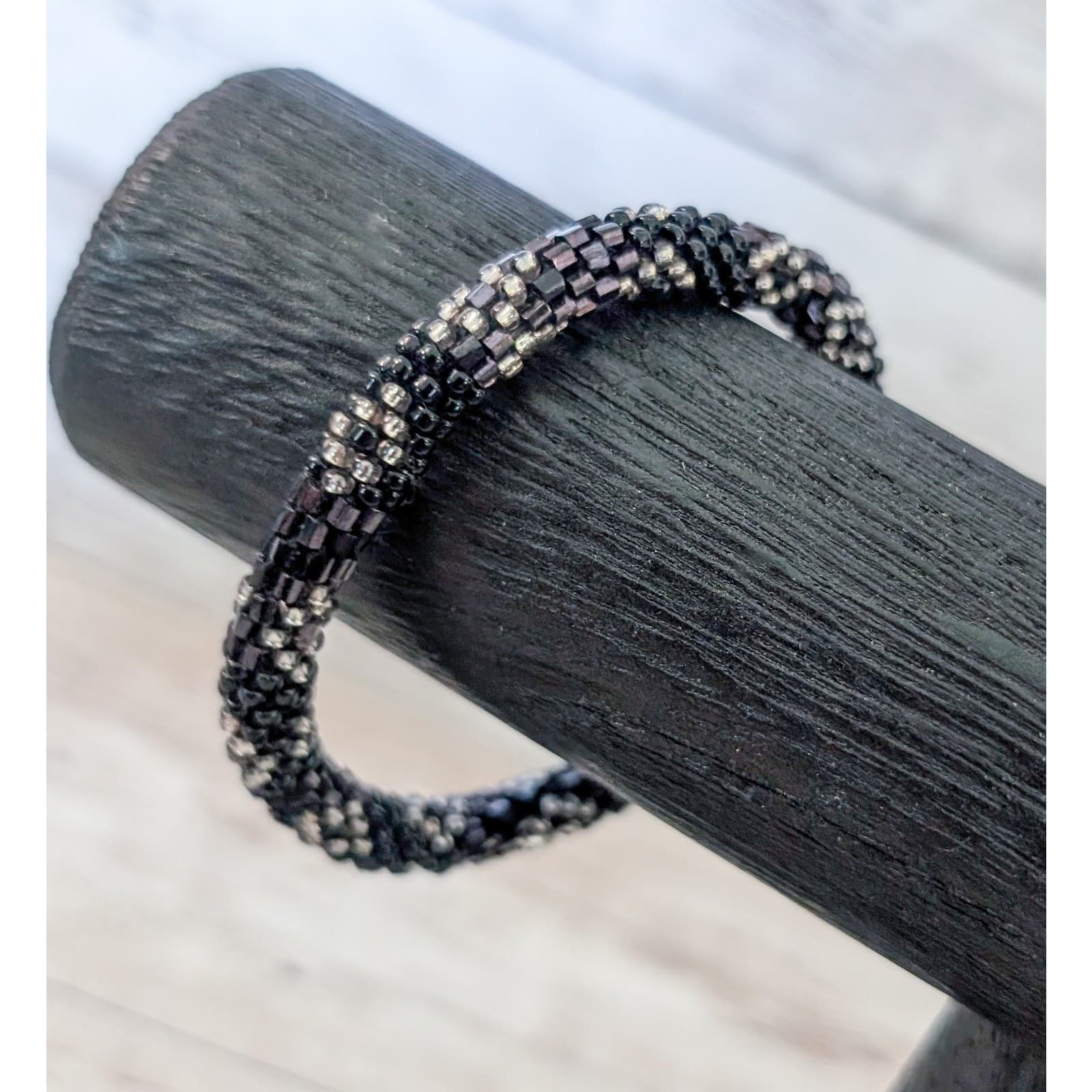 Vintage Bracelet Dark Purple, Black, Clear Beads