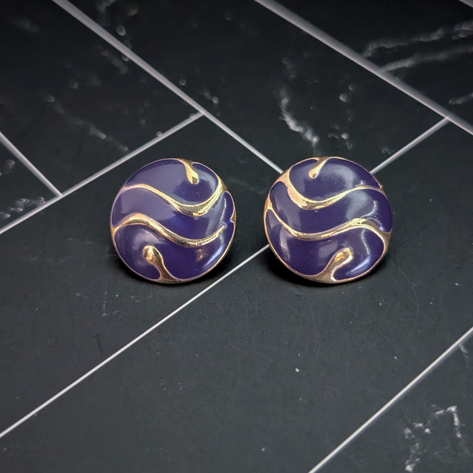 Vintage Stud Earrings Purple & Gold Tone Glam Design Stylish Circle Statement