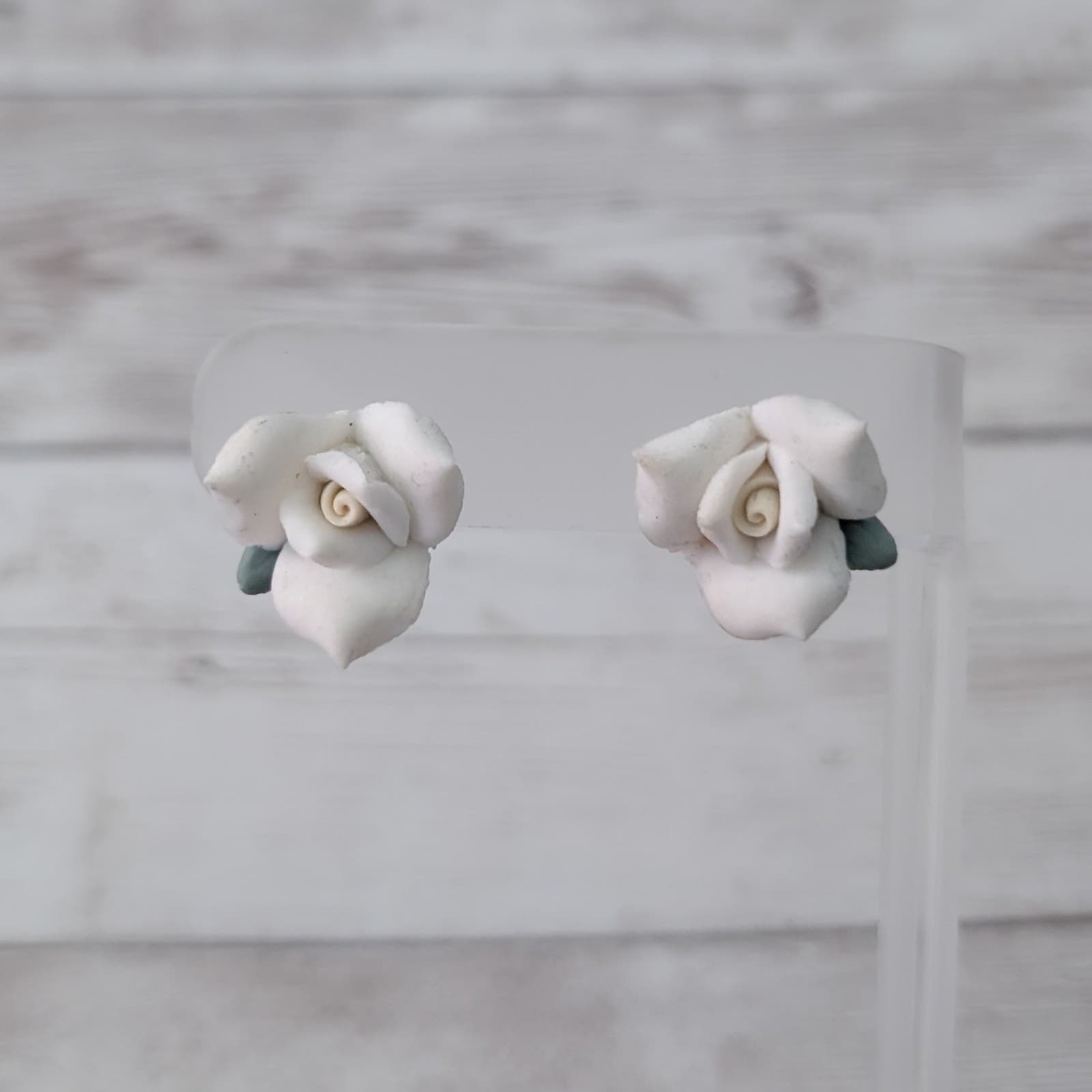Vintage Stud Earrings Ceramic? Rose