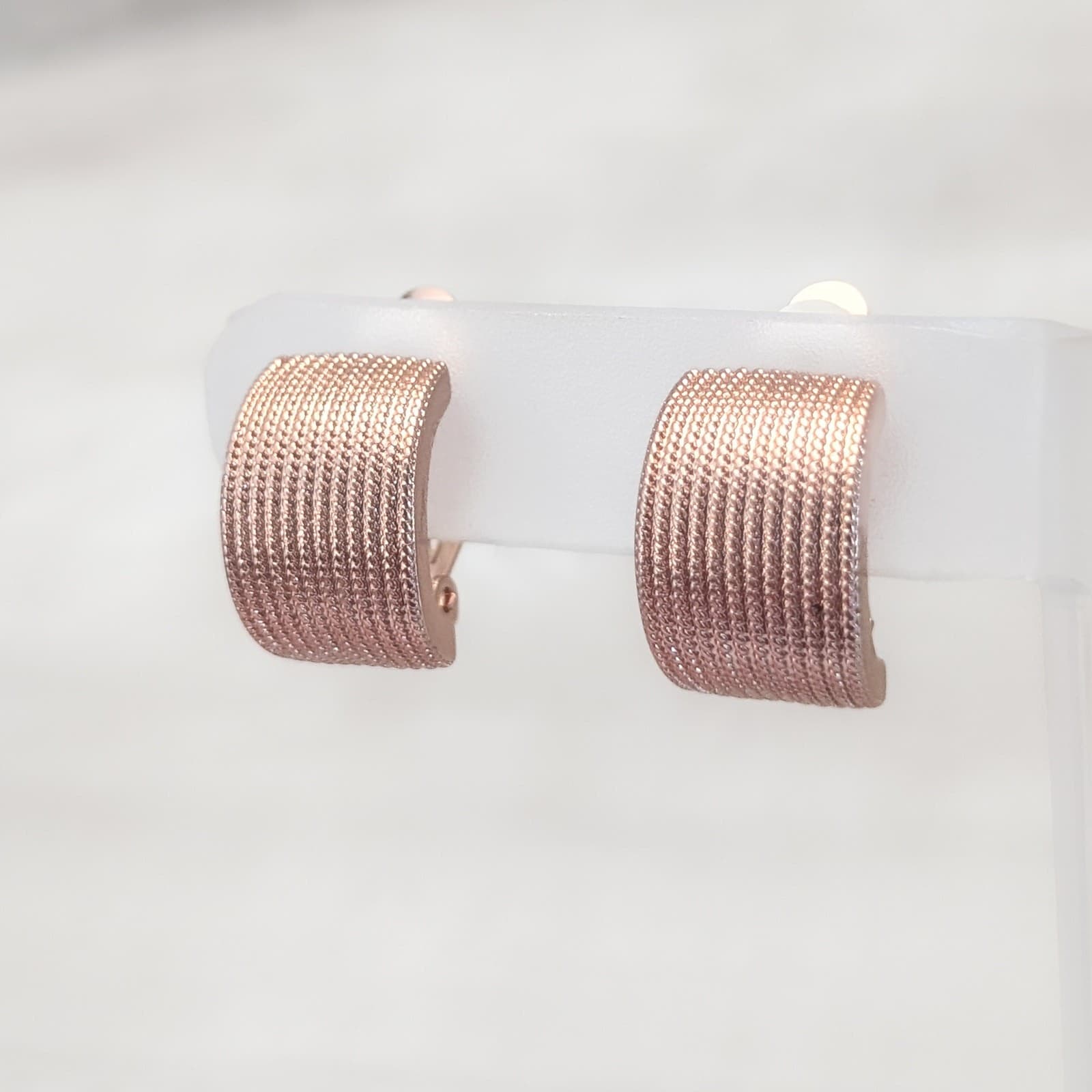 Vintage Clip On Earrings Copper Tone? Rose Gold Tone? Chunky Curved Statement