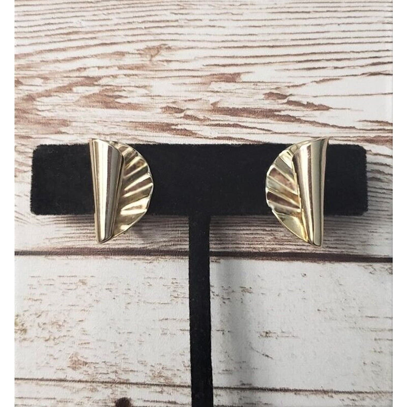 Vintage Clip On Earrings - Gold Tone Folded Design 7/8"