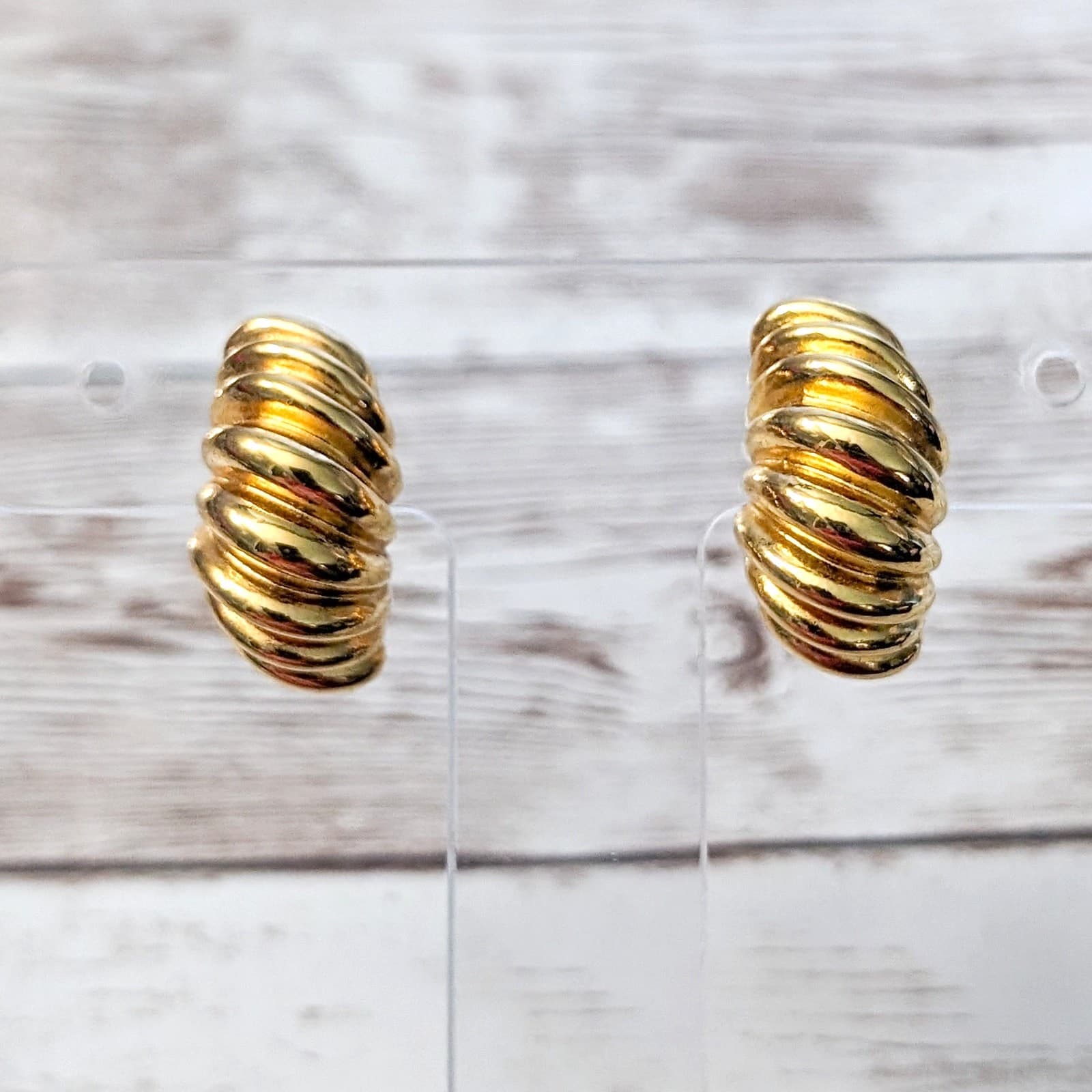 Vintage Clip On Earrings - Statement Ribbed Half Hoop Gold Tone Large
