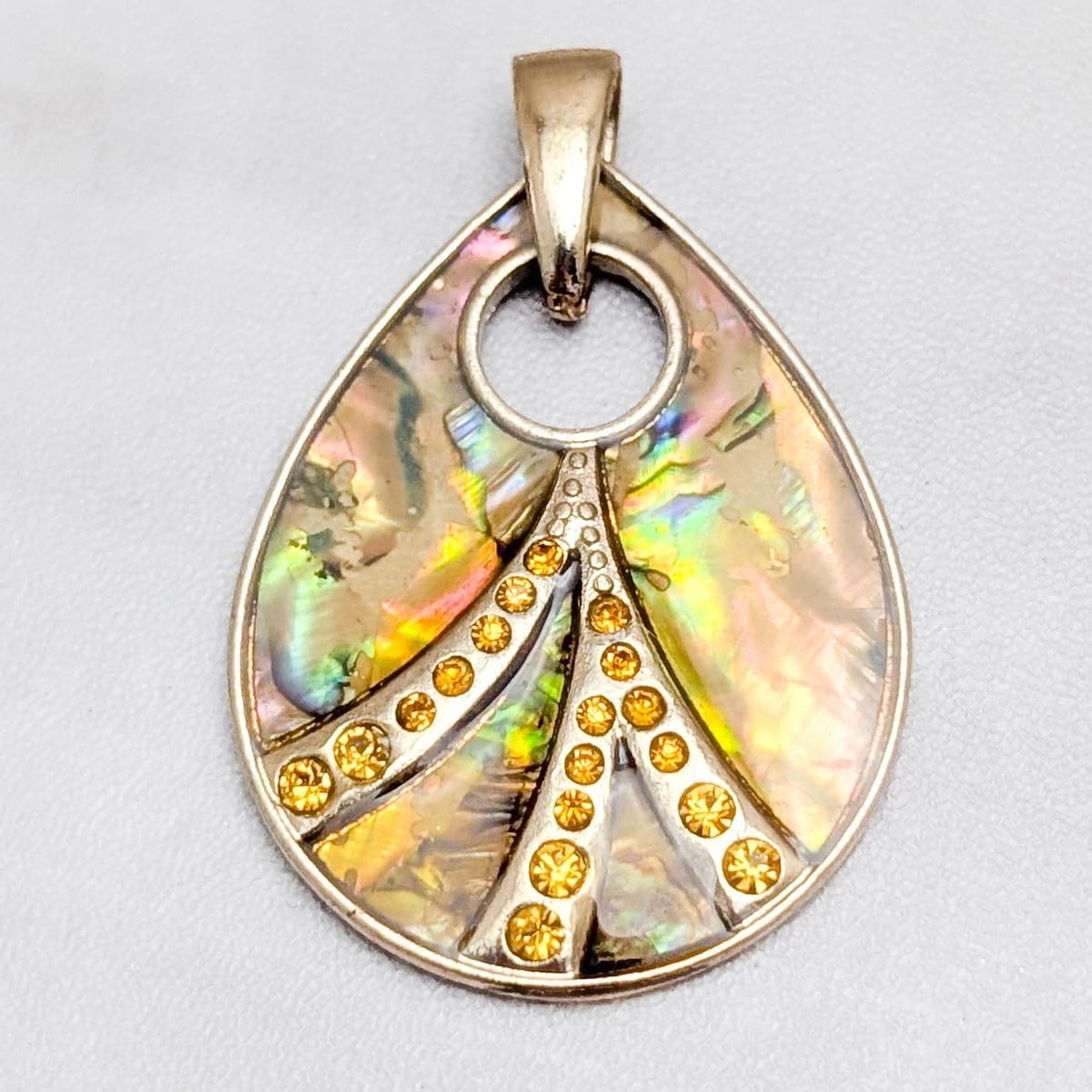 Kenneth Cole Pendant Large Gold Tone & Yellow/Green Tone Abalone