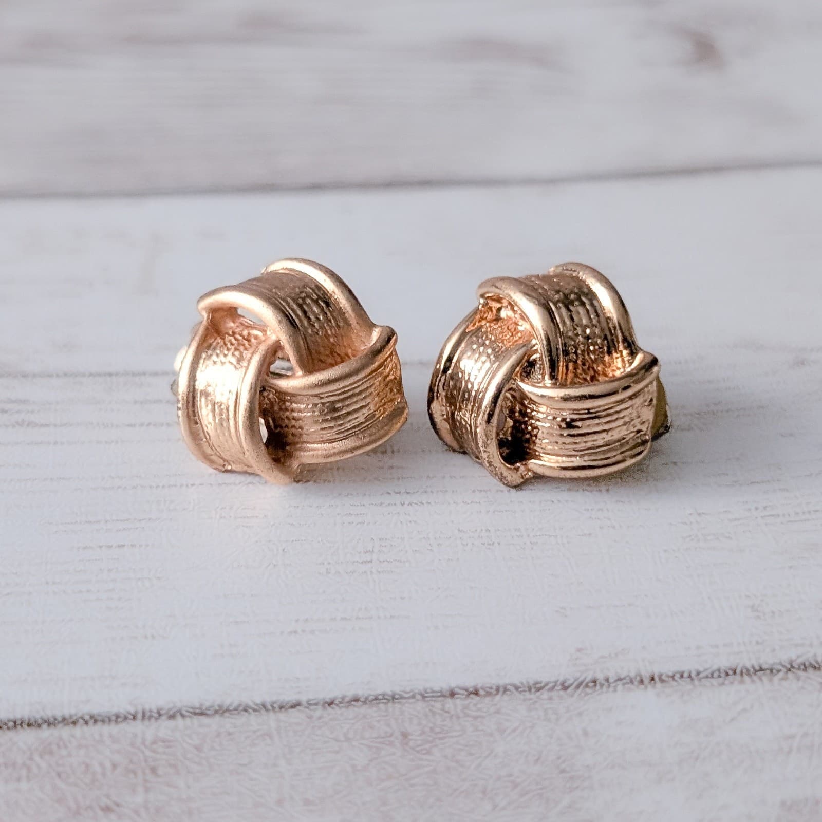 Vintage Clip On Earrings Warm Gold Tone Knot Shape 5/8" Stylish