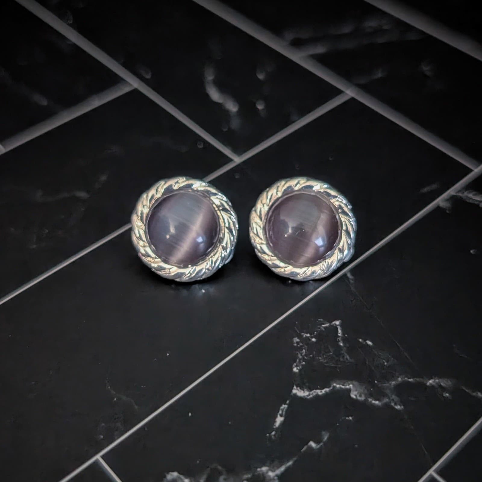 Vintage Clip On Earrings Purple Faux? Cats Eye & Silver Tone