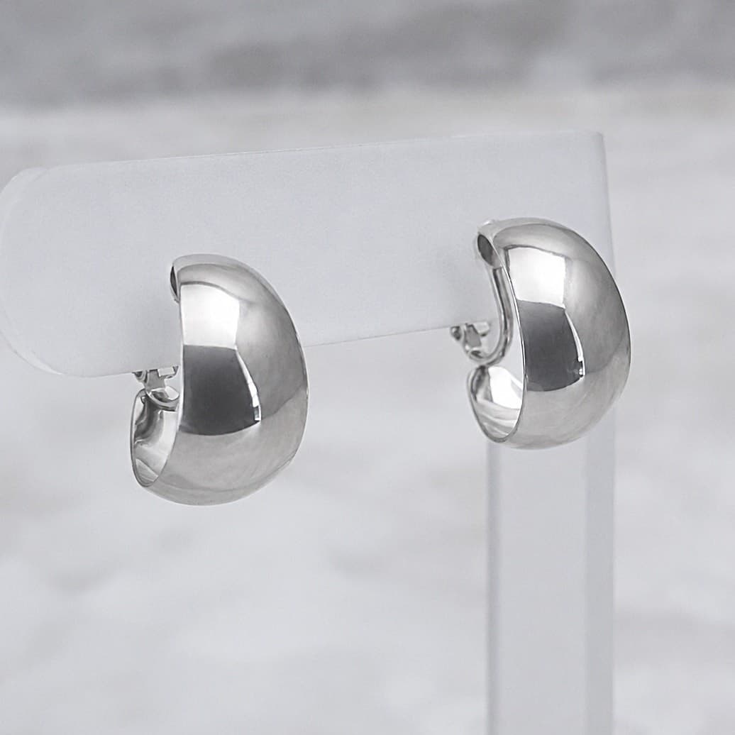 Vintage Clip On Earrings Mirrored Silver Tone Chunky Statement Hoops 0.75"