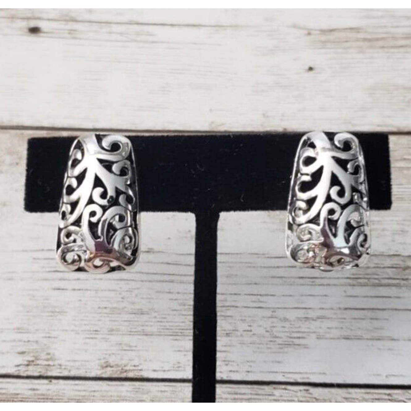 Vintage Clip On Earrings - Pretty & Ornate 1" Silver Tone - Statement