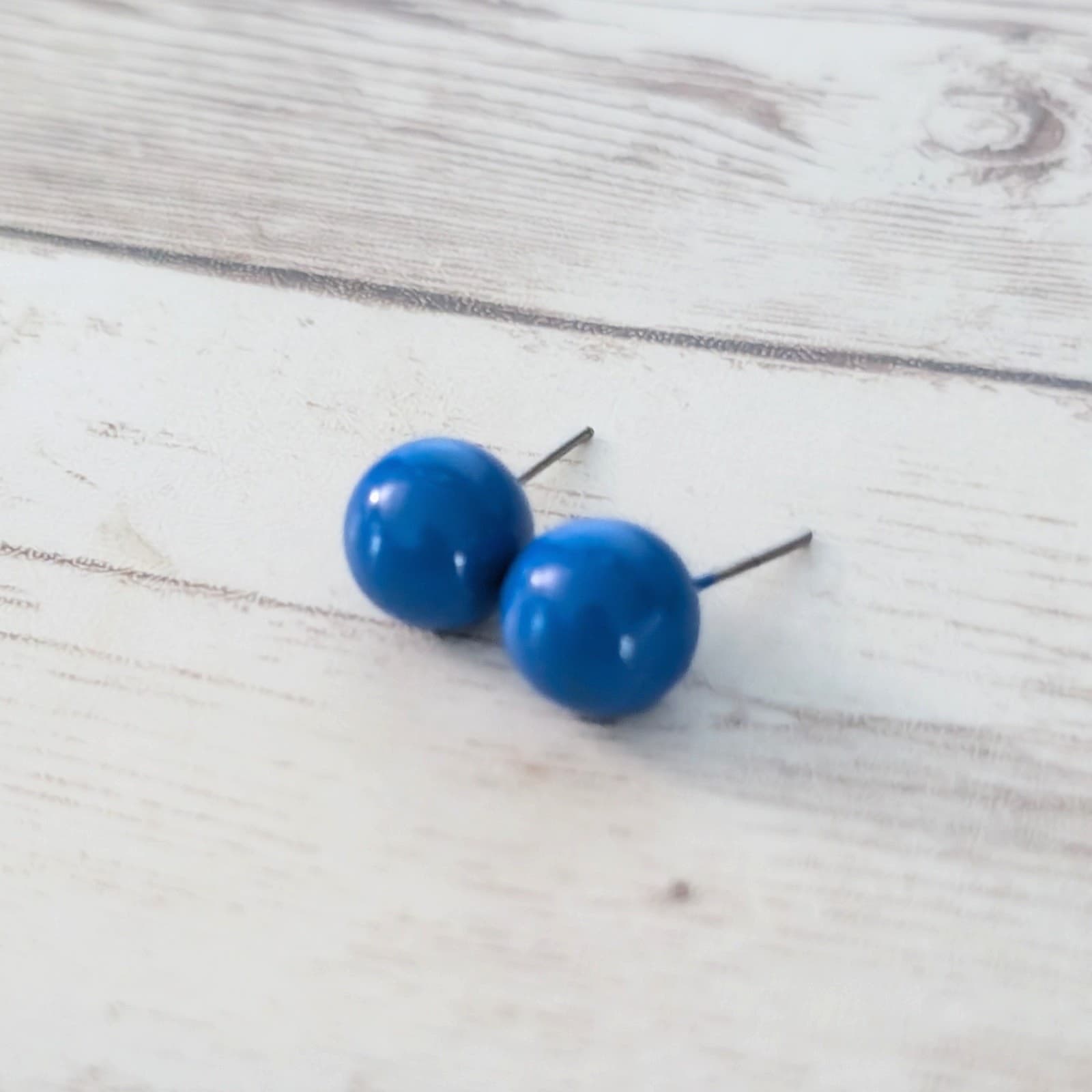 Vintage Stud Earrings - Blue Ball Retro 3/8"