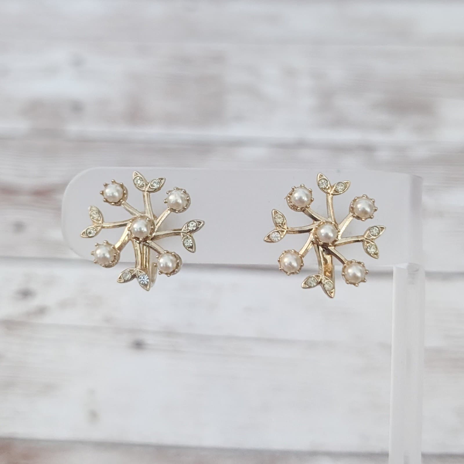 Vintage Screw On Earrings Pretty Gold Tone, Faux Pearl, Clear Gem