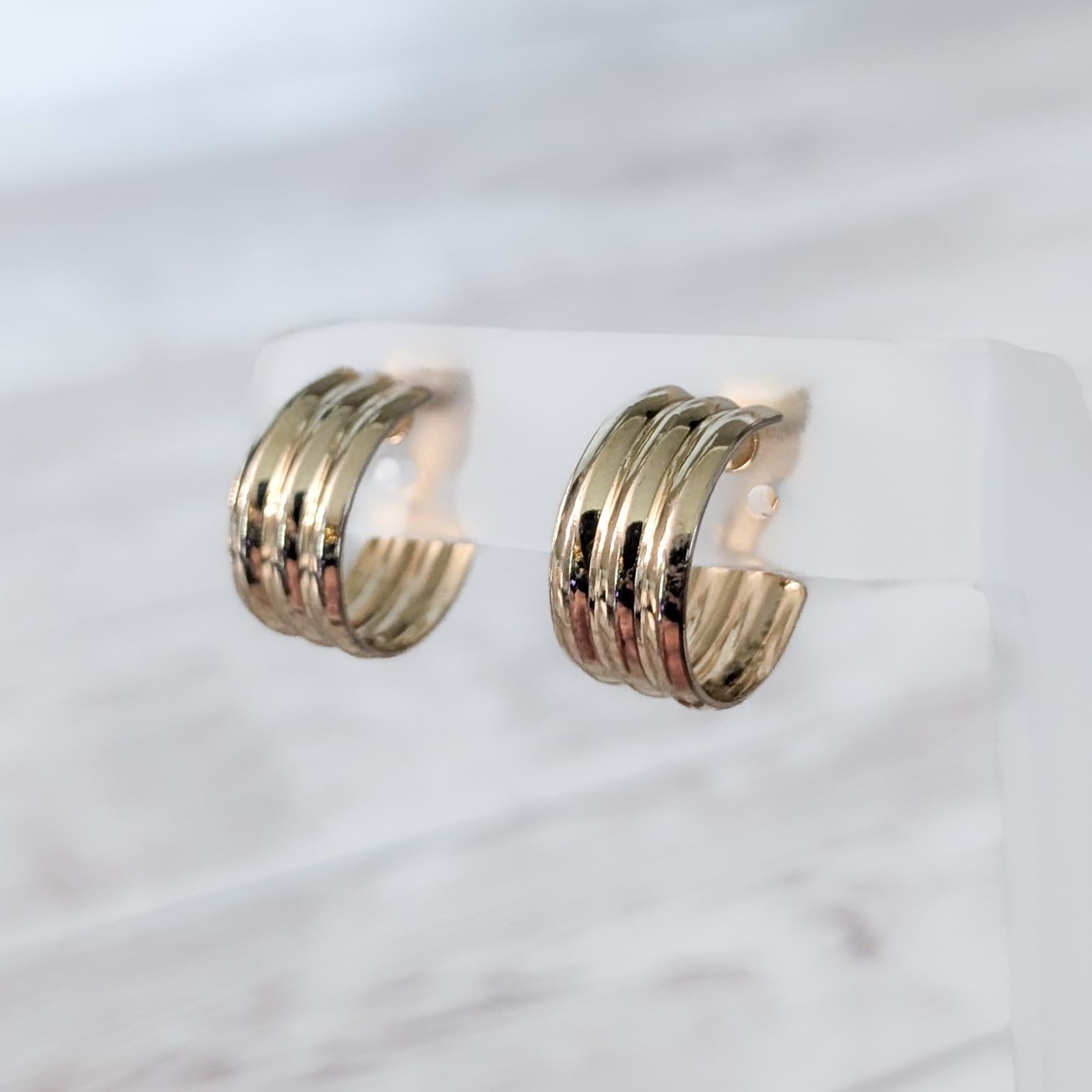 Vintage Clip On Earrings Gold Tone Corrugated Hoops 0.75"