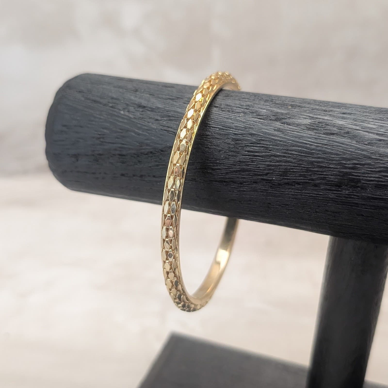 Vintage Bangle Bracelet Stylish Gold Tone 8.5" Statement